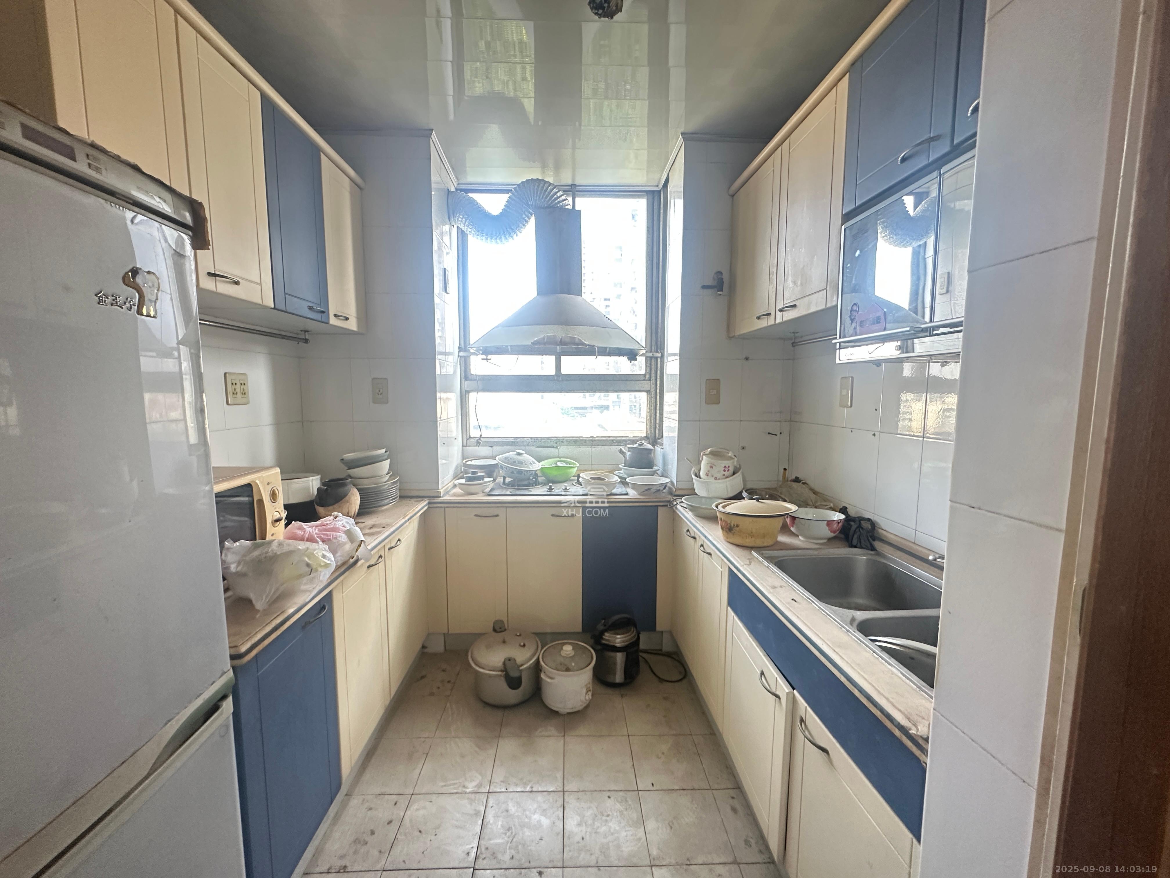 星电花园  4室2厅1卫    3200.0元/月 星电花园  4室2厅1卫    3200.0元/月室内图