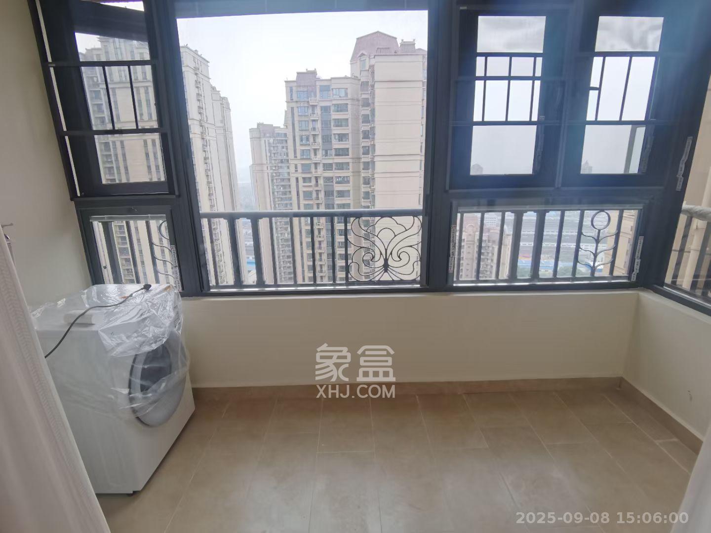 恒大翡翠华庭 2室2厅1卫 1680.00元/月 恒大翡翠华庭 2室2厅1卫 1680.00元/月室内图