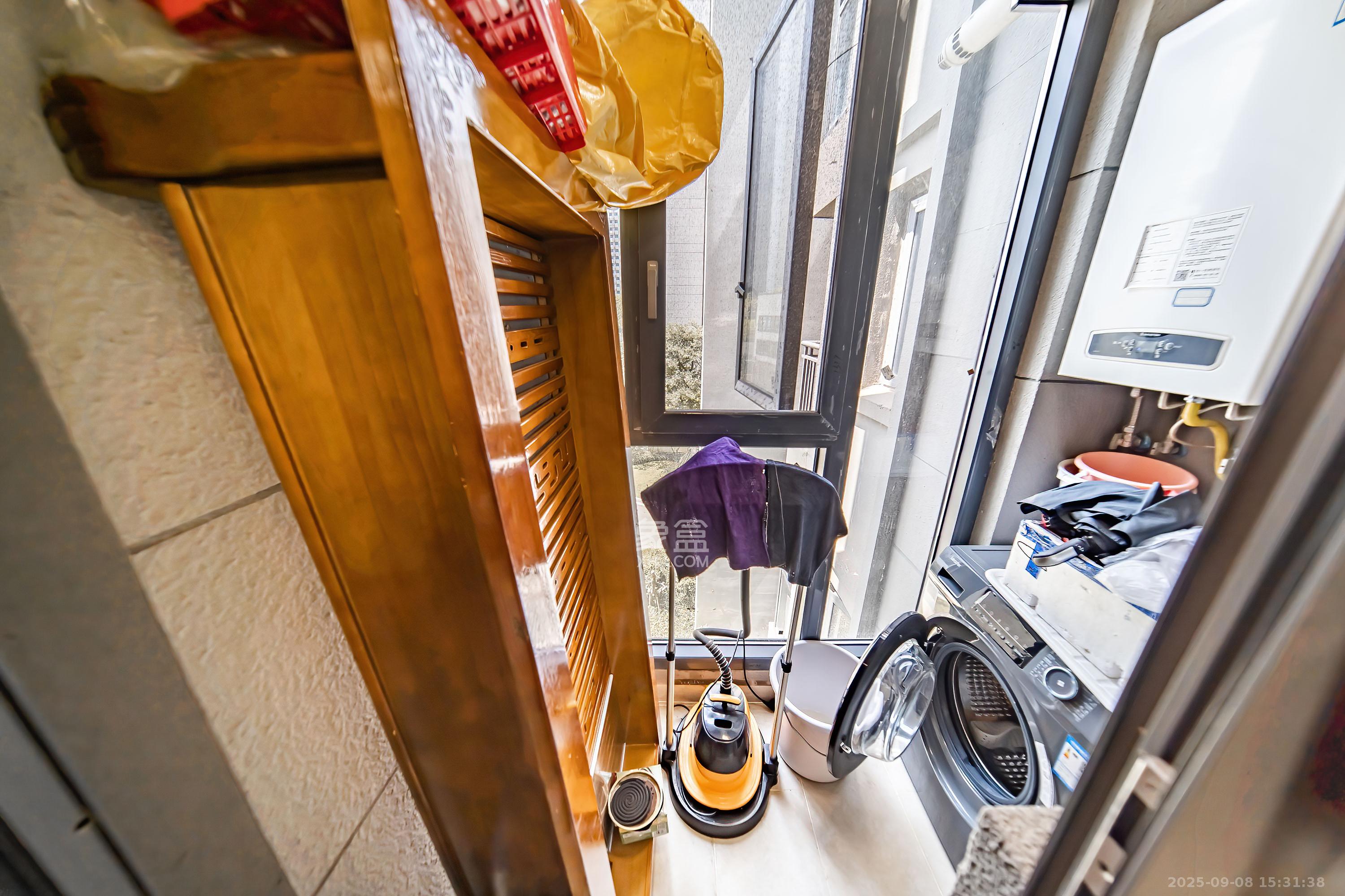 恒大文化旅游城A区  2室2厅1卫    50.8万 恒大文化旅游城A区  2室2厅1卫    50.8万阳台