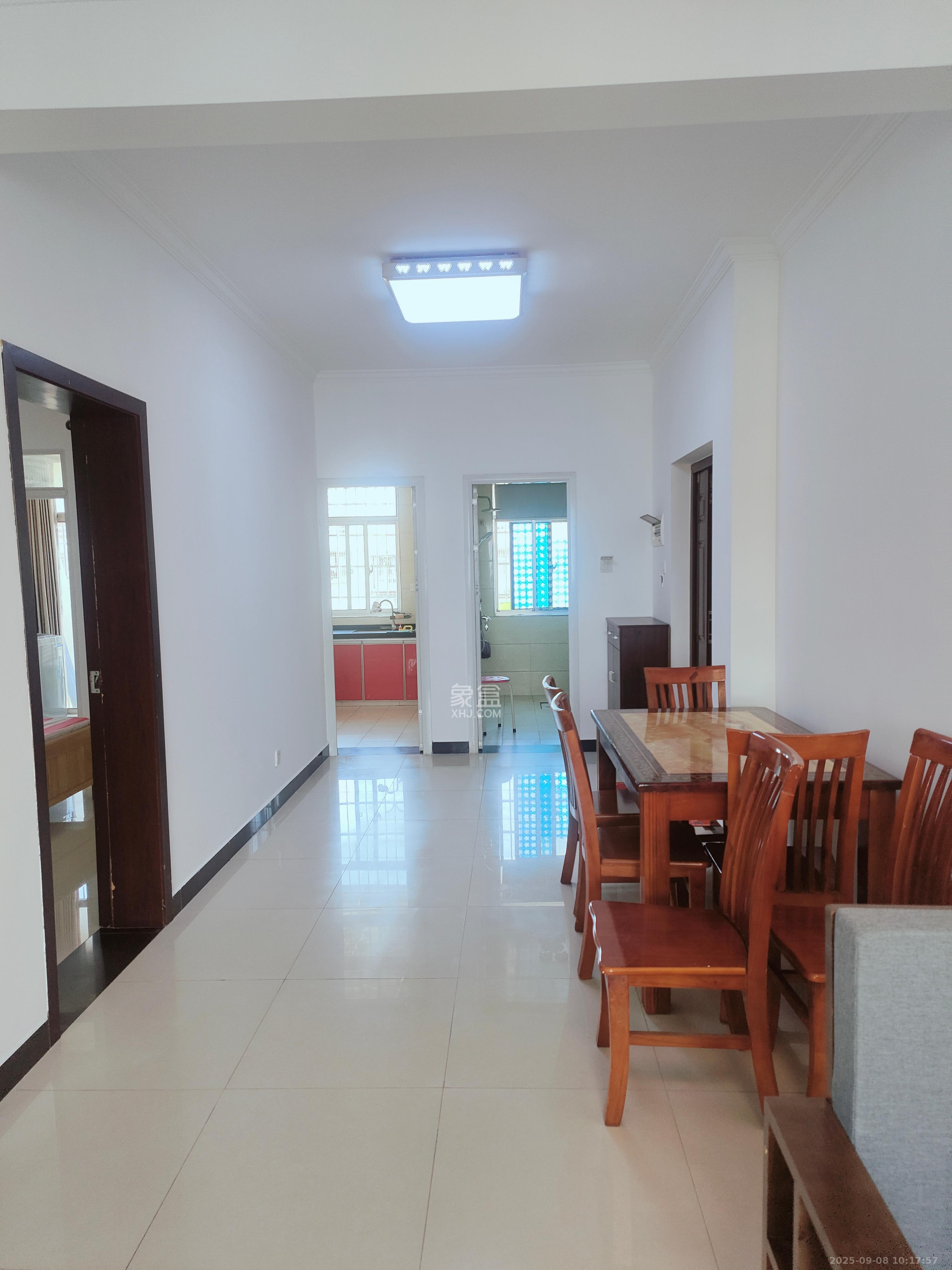 先锋新宇  2室2厅1卫    1650.0元/月 先锋新宇  2室2厅1卫    1650.0元/月室内图