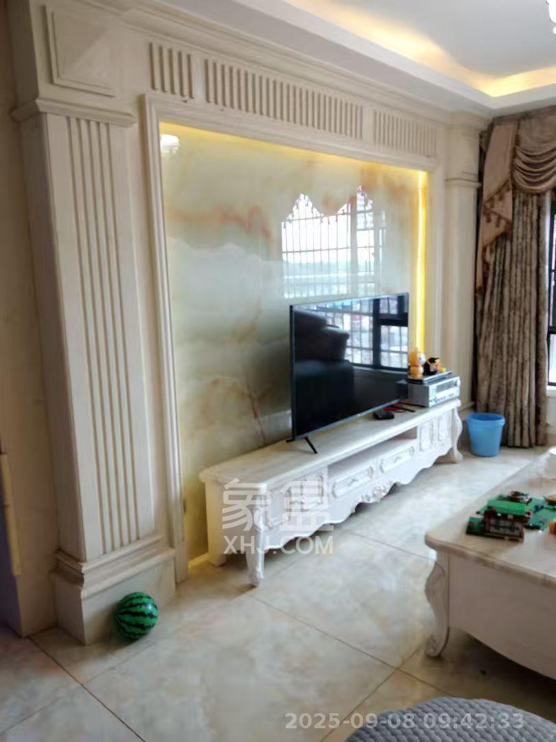 中信凯旋城（中信新城四期）  3室2厅1卫    2400.0元/月室内图