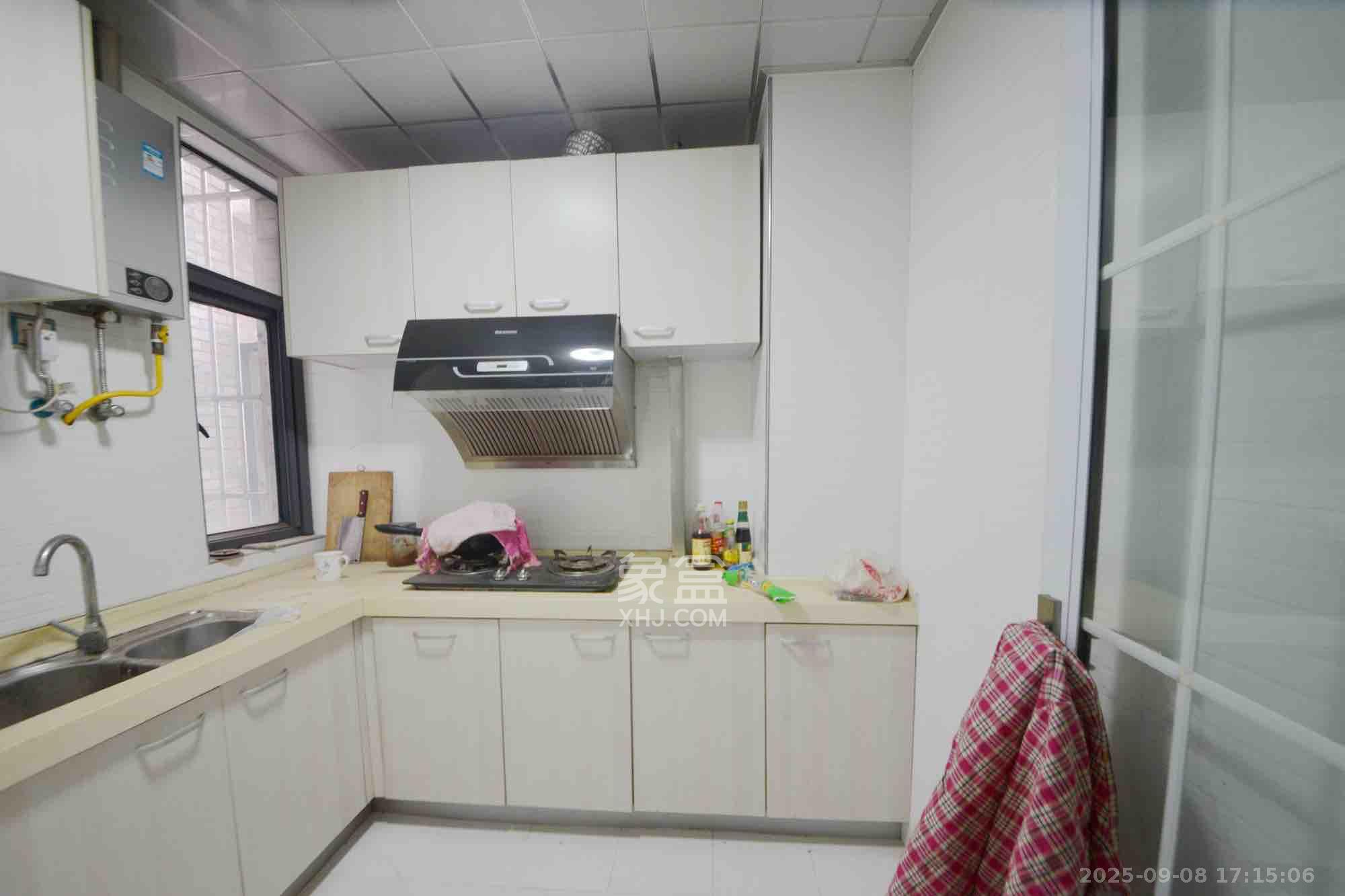 锦绣世纪  1室1厅1卫    1800.0元/月 锦绣世纪  1室1厅1卫    1800.0元/月室内图