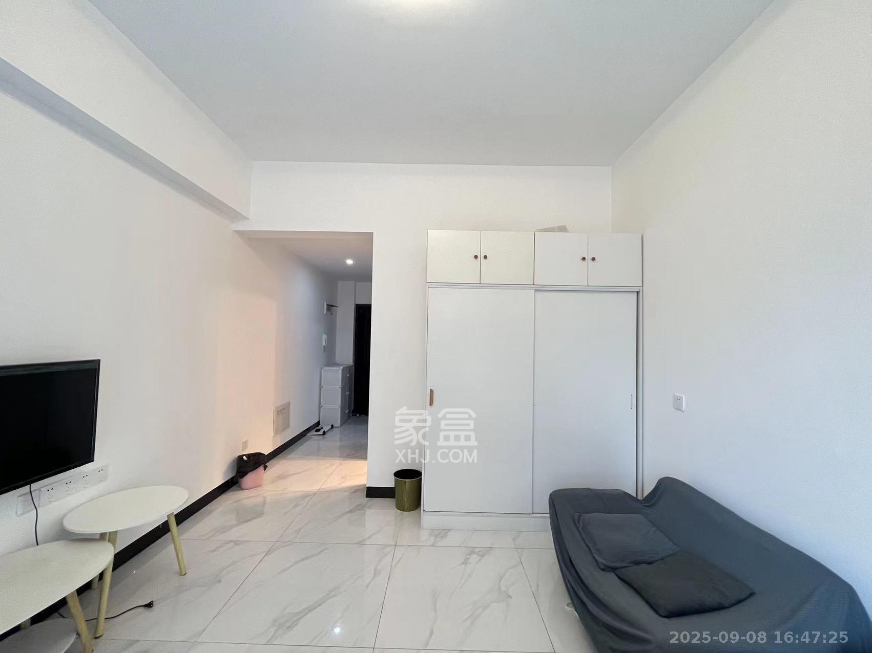 嘉雨兴园 1室1厅1卫 1800.0元/月 嘉雨兴园 1室1厅1卫 1800.0元/月室内图