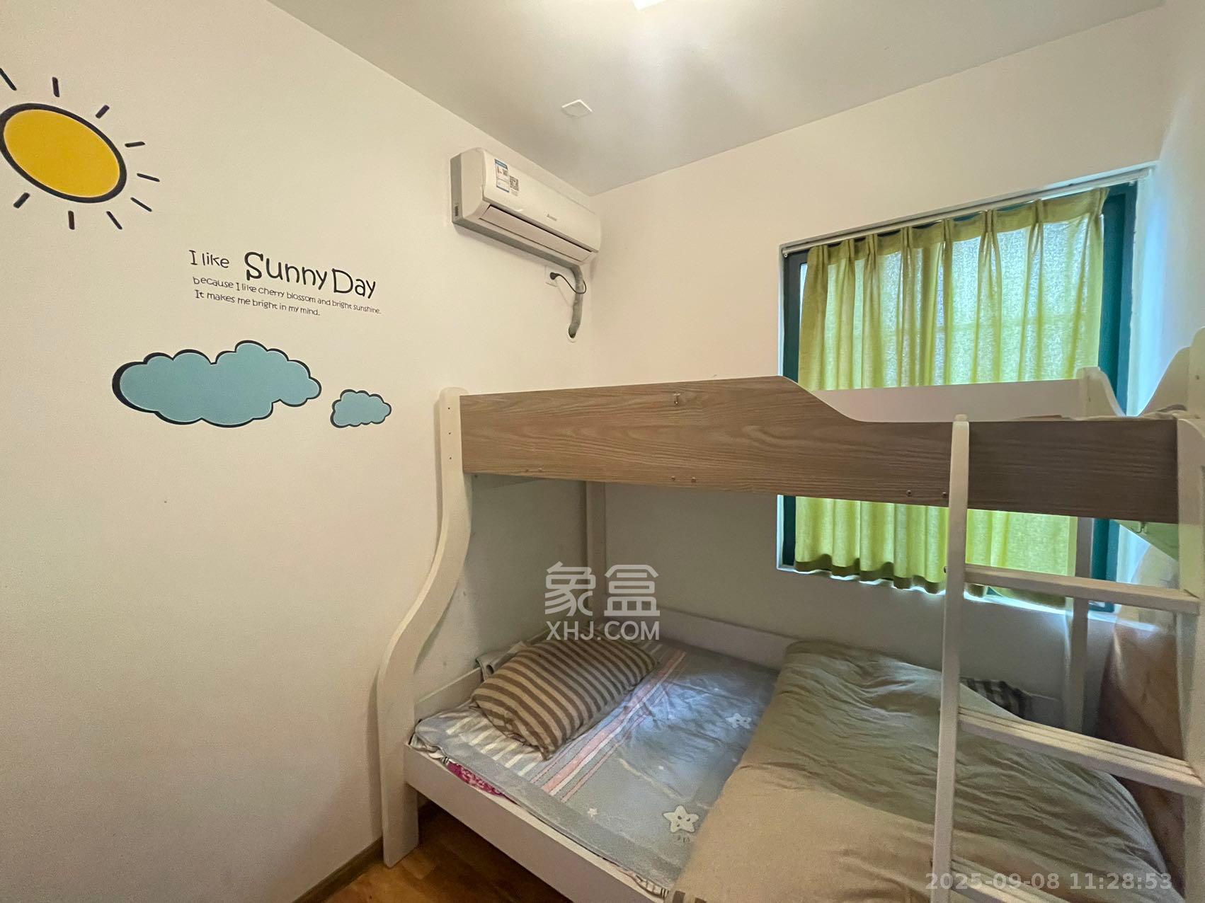 洋湖时代  3室2厅1卫   2300.00元/月室内图