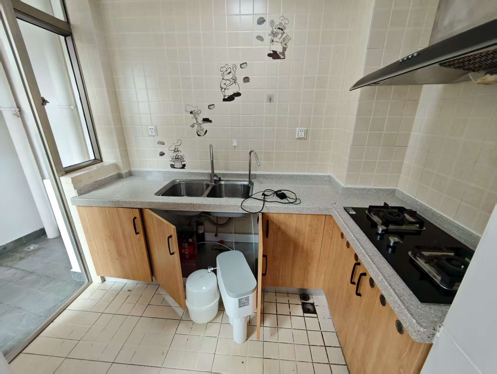 泉海好家园 2室2厅1卫 2500.0元/月 泉海好家园 2室2厅1卫 2500.0元/月室内图