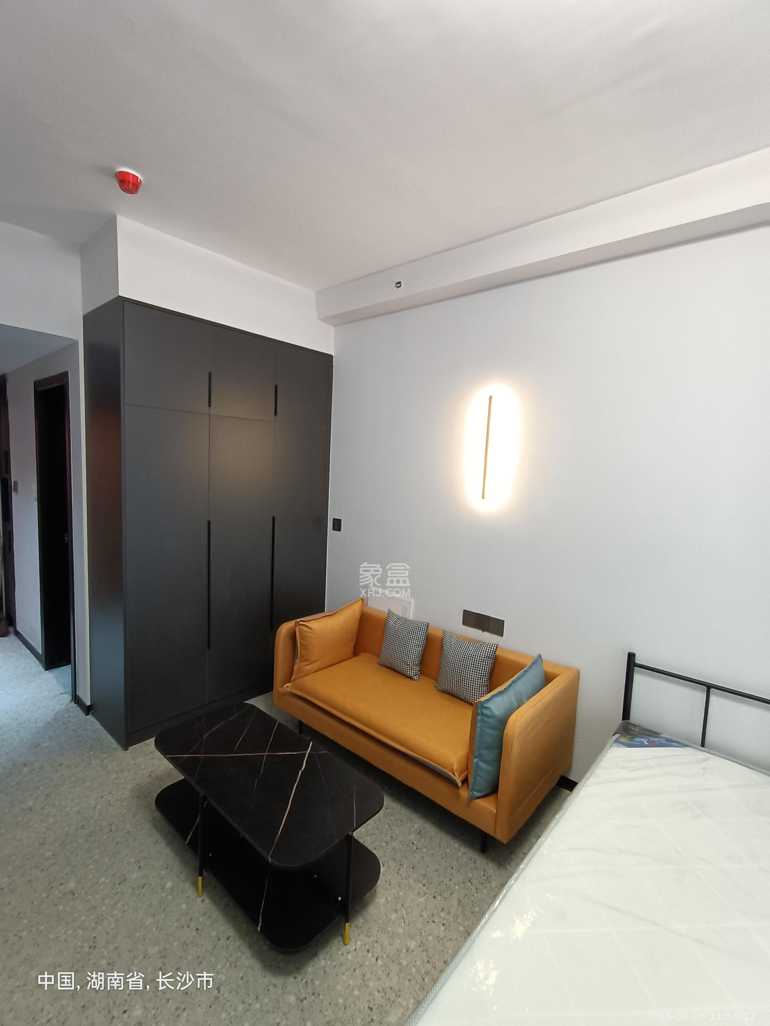 金地铂悦  1室0厅0卫    1200.0元/月室内图