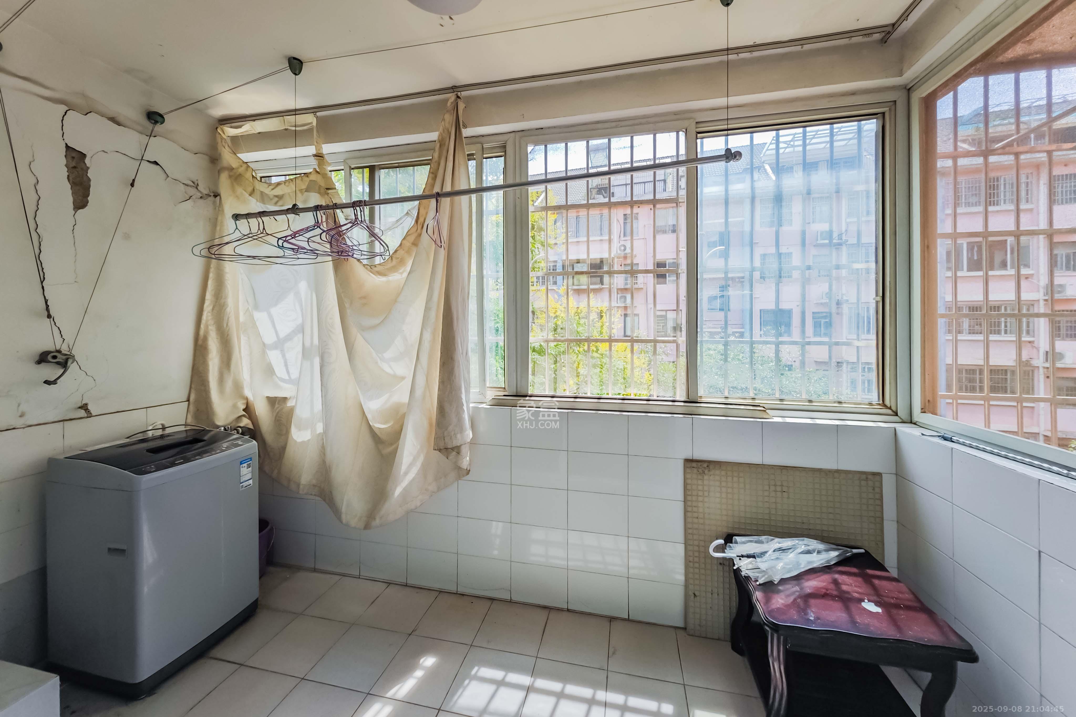 新星小区 3室2厅1卫 60.0万 新星小区 3室2厅1卫 60.0万其他