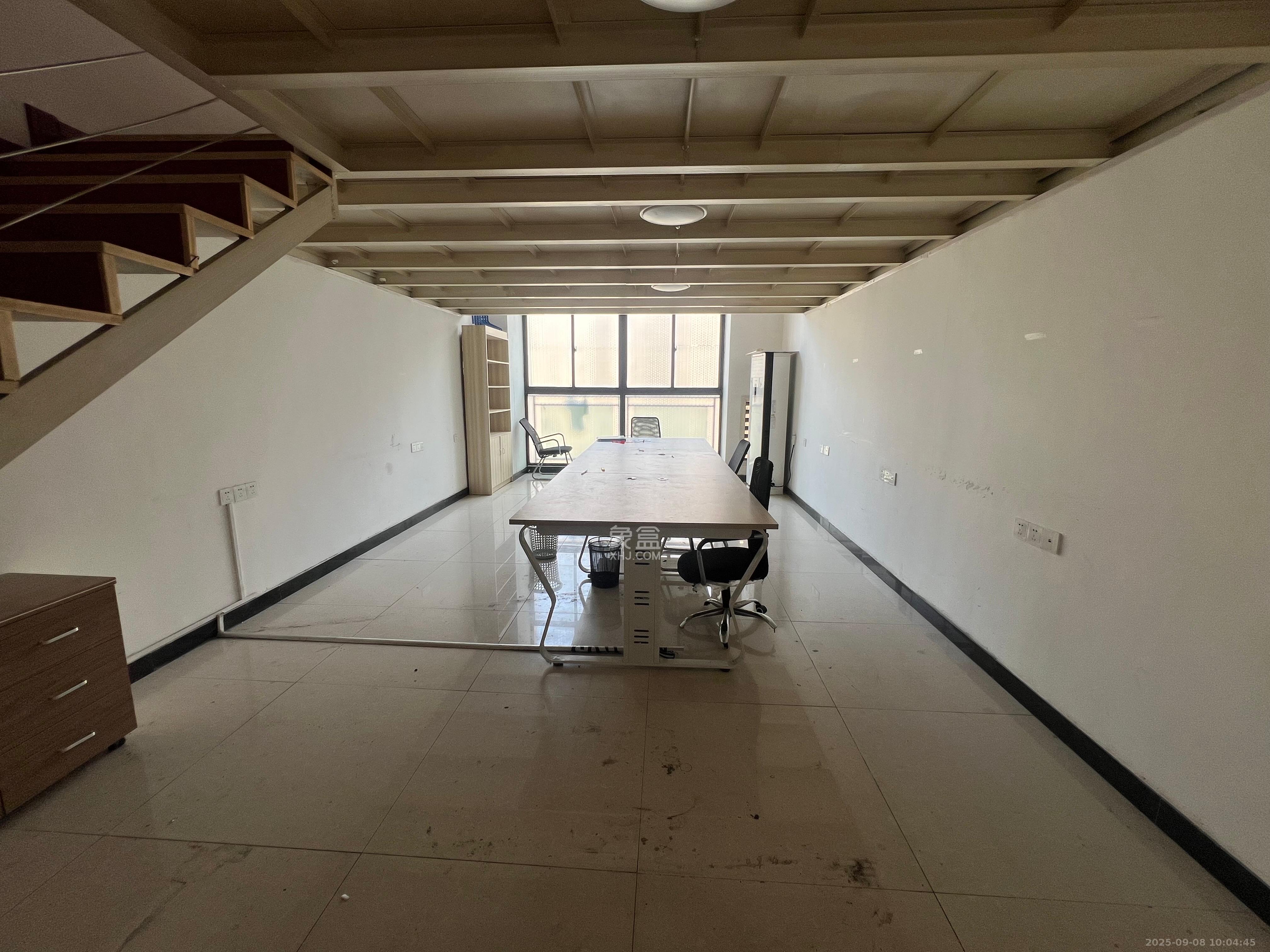 金科时代中心 1室1厅1卫 1600.0元/月 金科时代中心 1室1厅1卫 1600.0元/月室内图