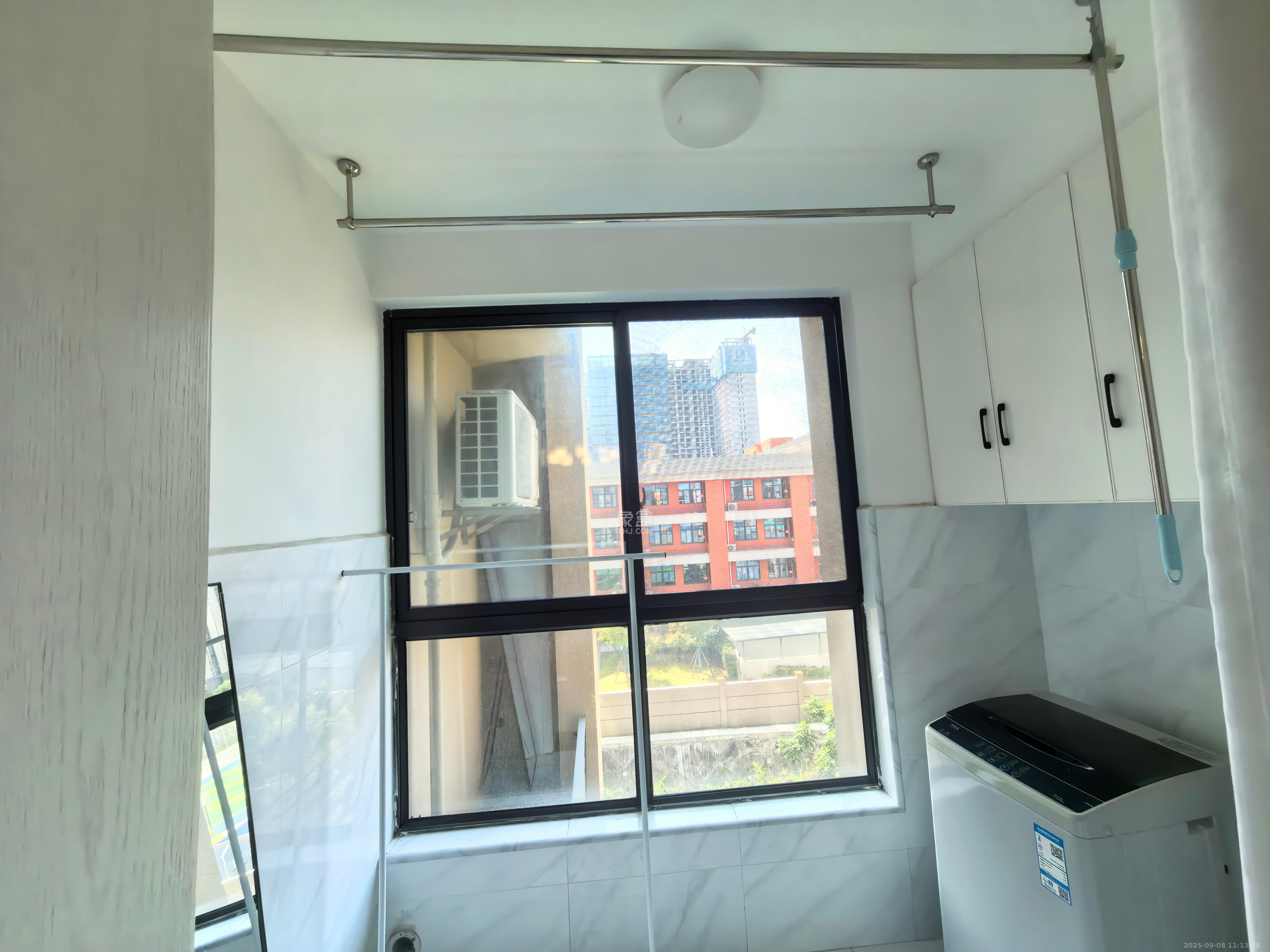 协信星澜汇  3室2厅1卫    3000.0元/月 协信星澜汇  3室2厅1卫    3000.0元/月室内图1