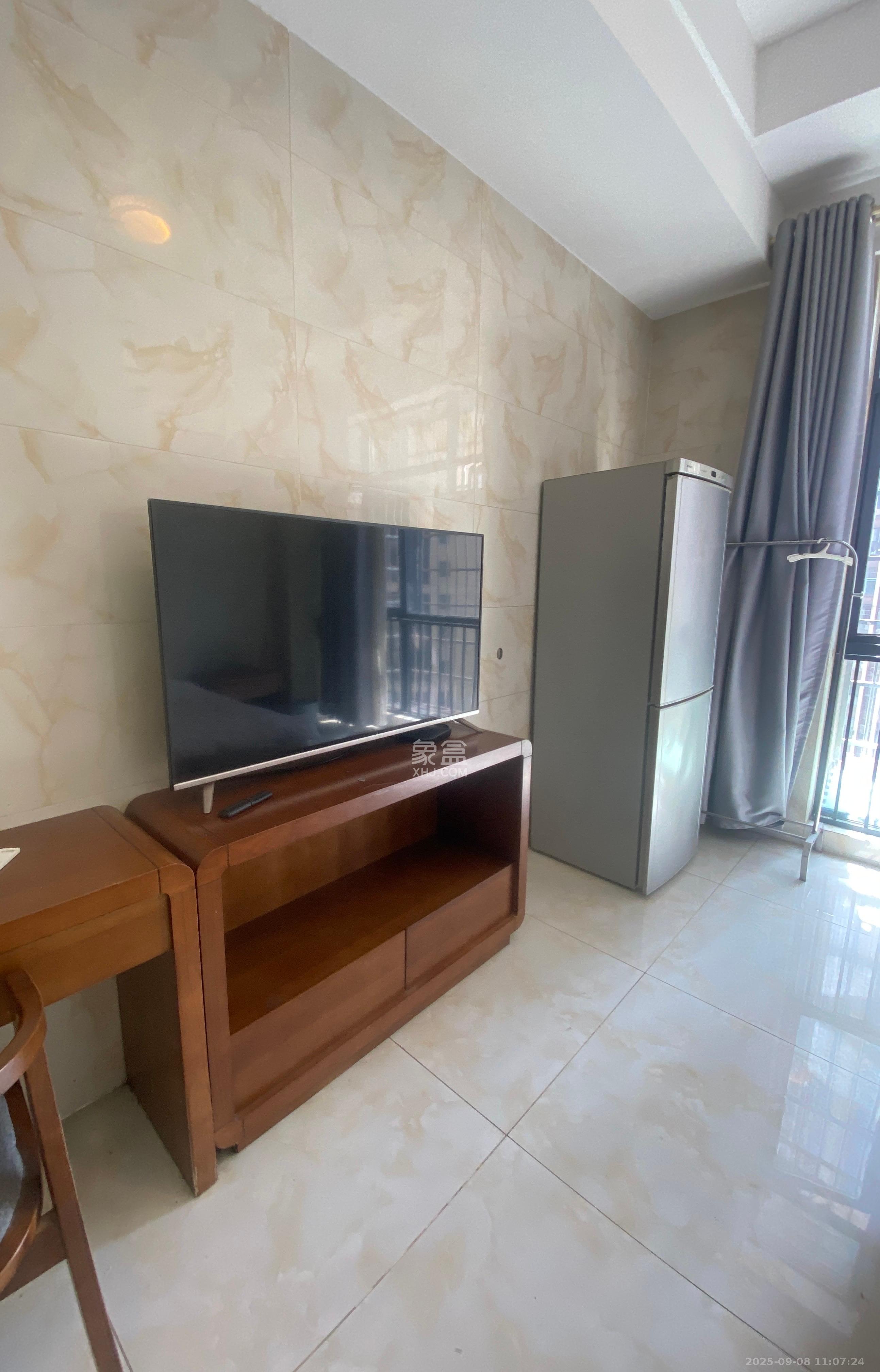 叠彩兰亭 1室1厅1卫 1350.0元/月 叠彩兰亭 1室1厅1卫 1350.0元/月室内图