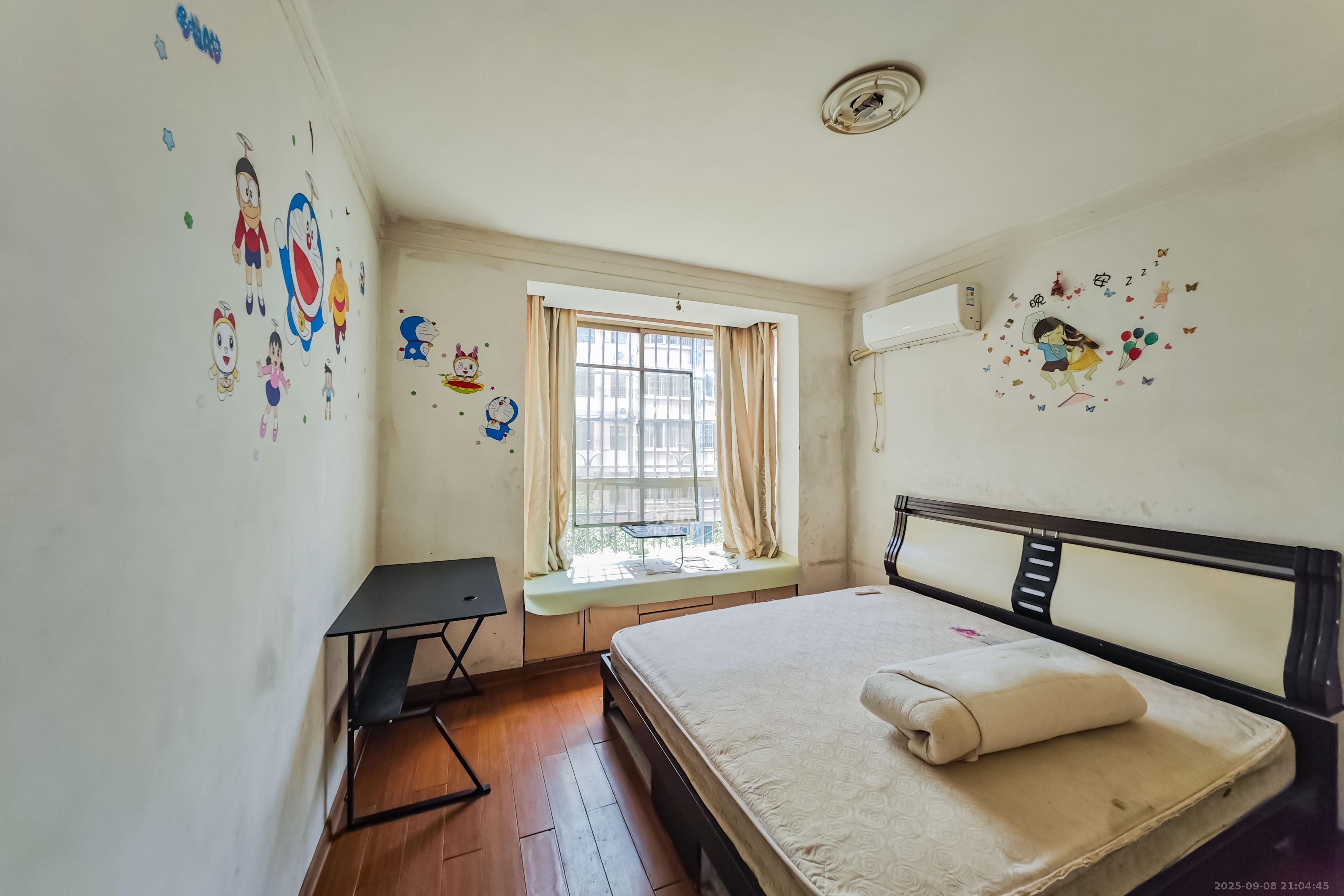 新星小区 3室2厅1卫 60.0万 新星小区 3室2厅1卫 60.0万卧室