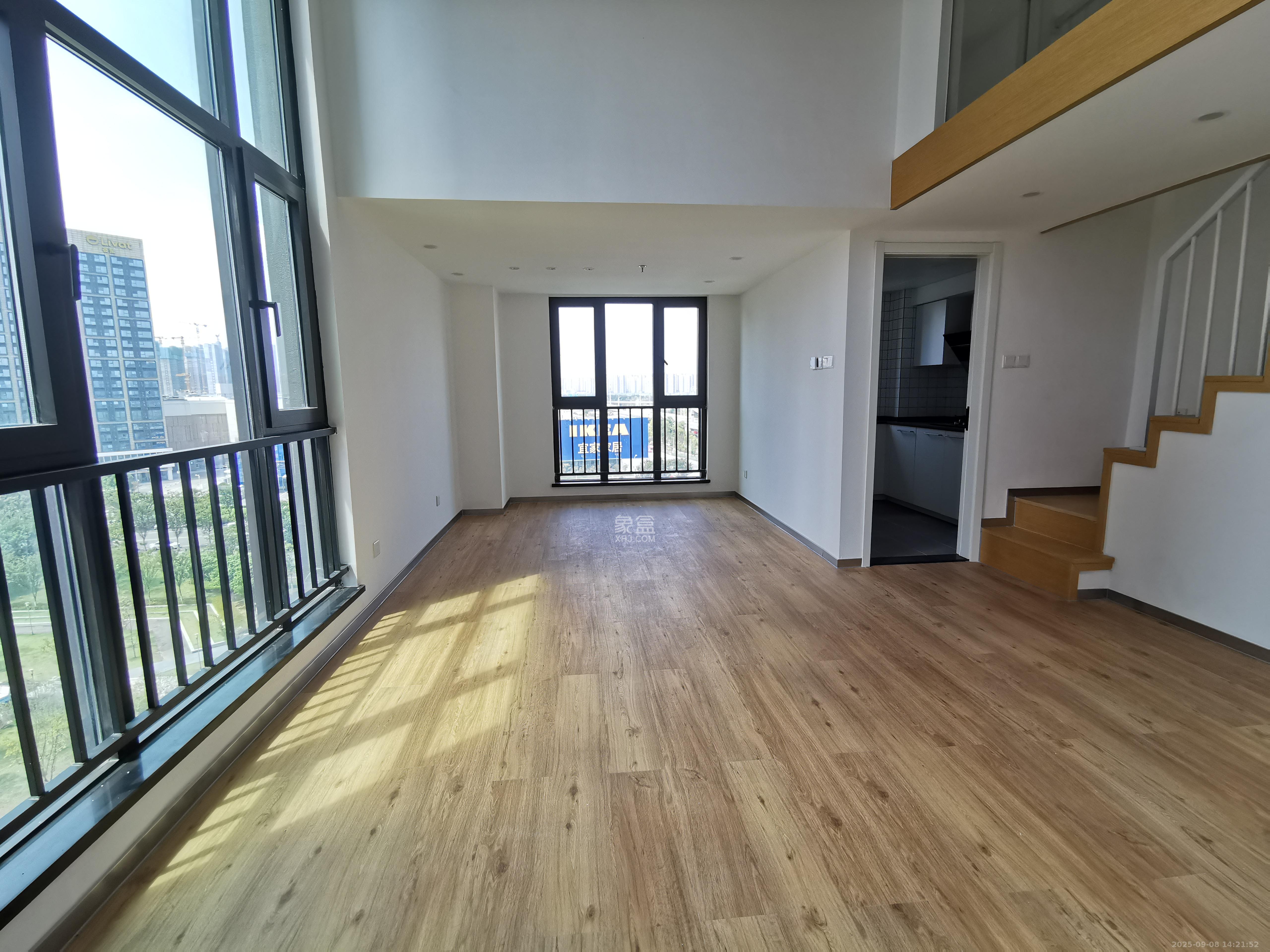 卓伯根1900  2室1厅2卫    2500.0元/月室内图1