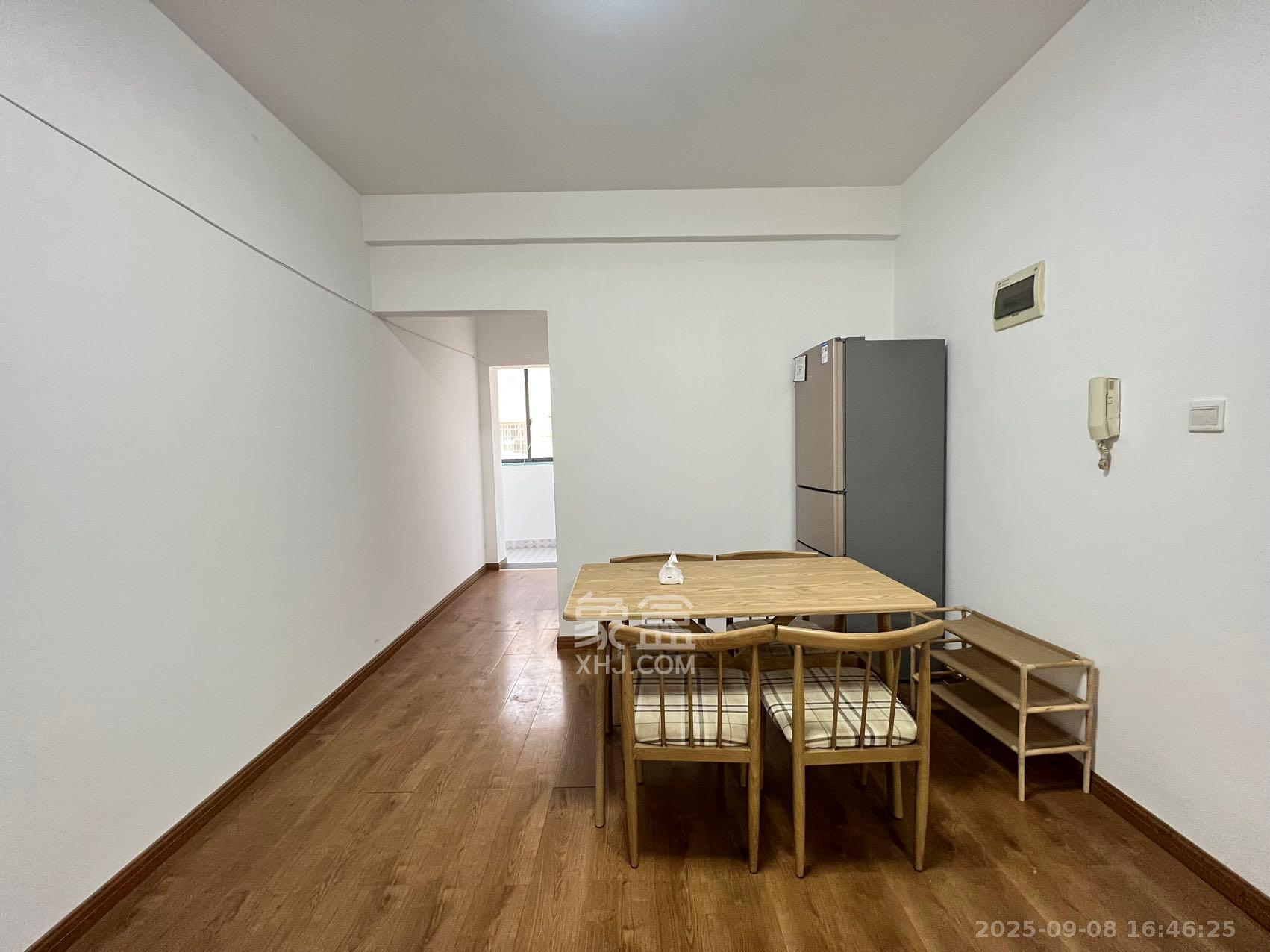 红树湾 3室2厅2卫 1800.0元/月 红树湾 3室2厅2卫 1800.0元/月室内图