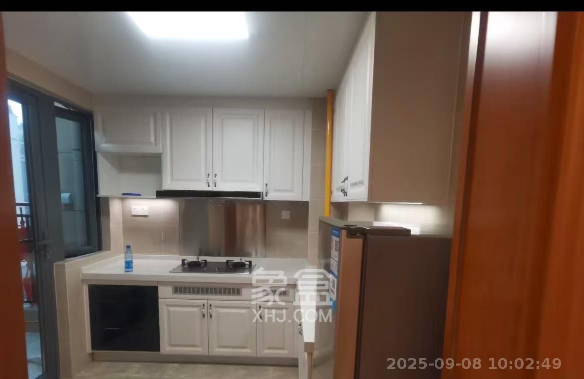 恒大江湾  3室2厅1卫    2400.0元/月室内图