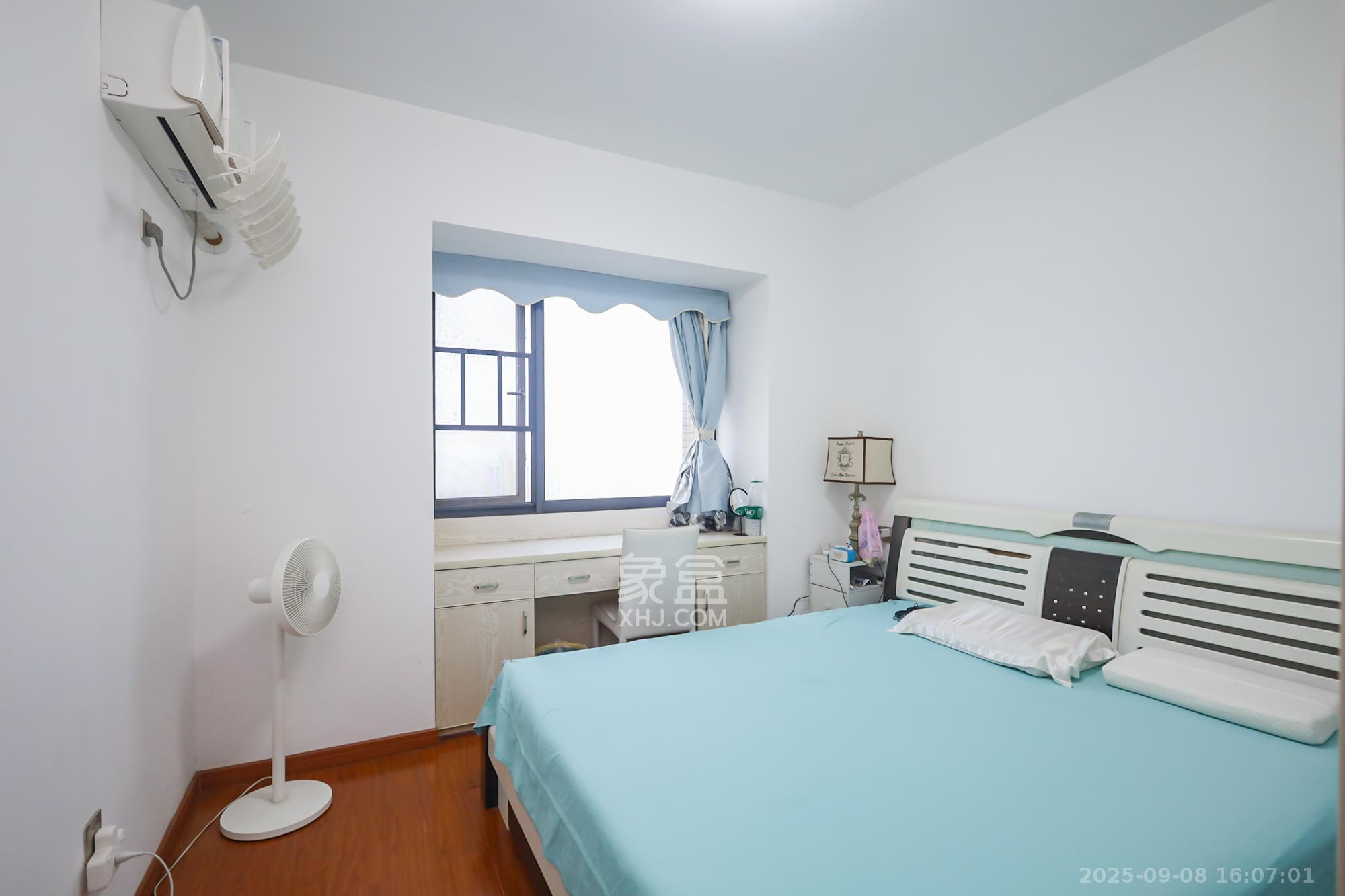 兰亭都荟(璟峰苑)  3室2厅1卫    105.0万 兰亭都荟(璟峰苑)  3室2厅1卫    105.0万卧室