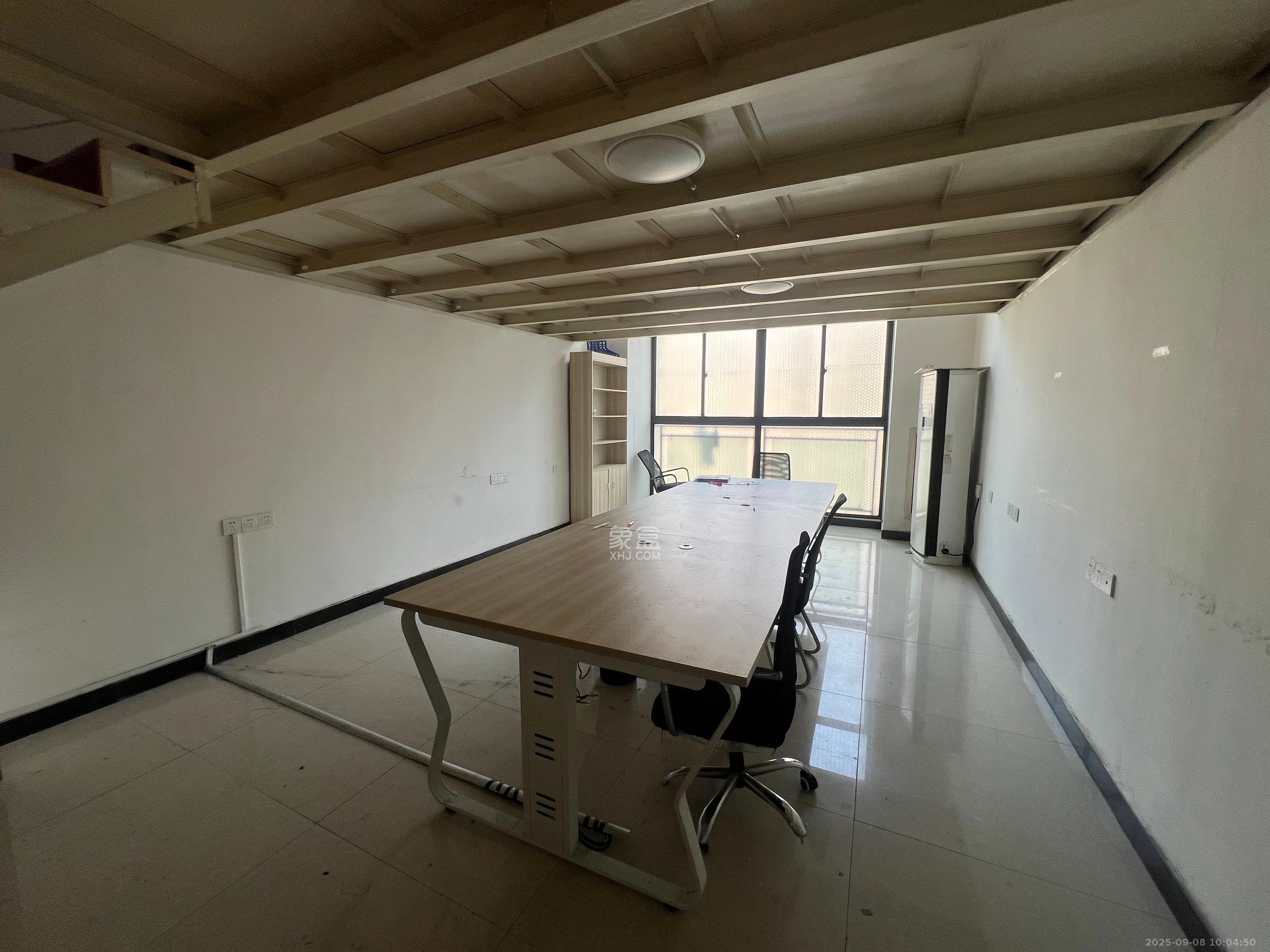 金科时代中心 1室1厅1卫 1600.0元/月 金科时代中心 1室1厅1卫 1600.0元/月室内图