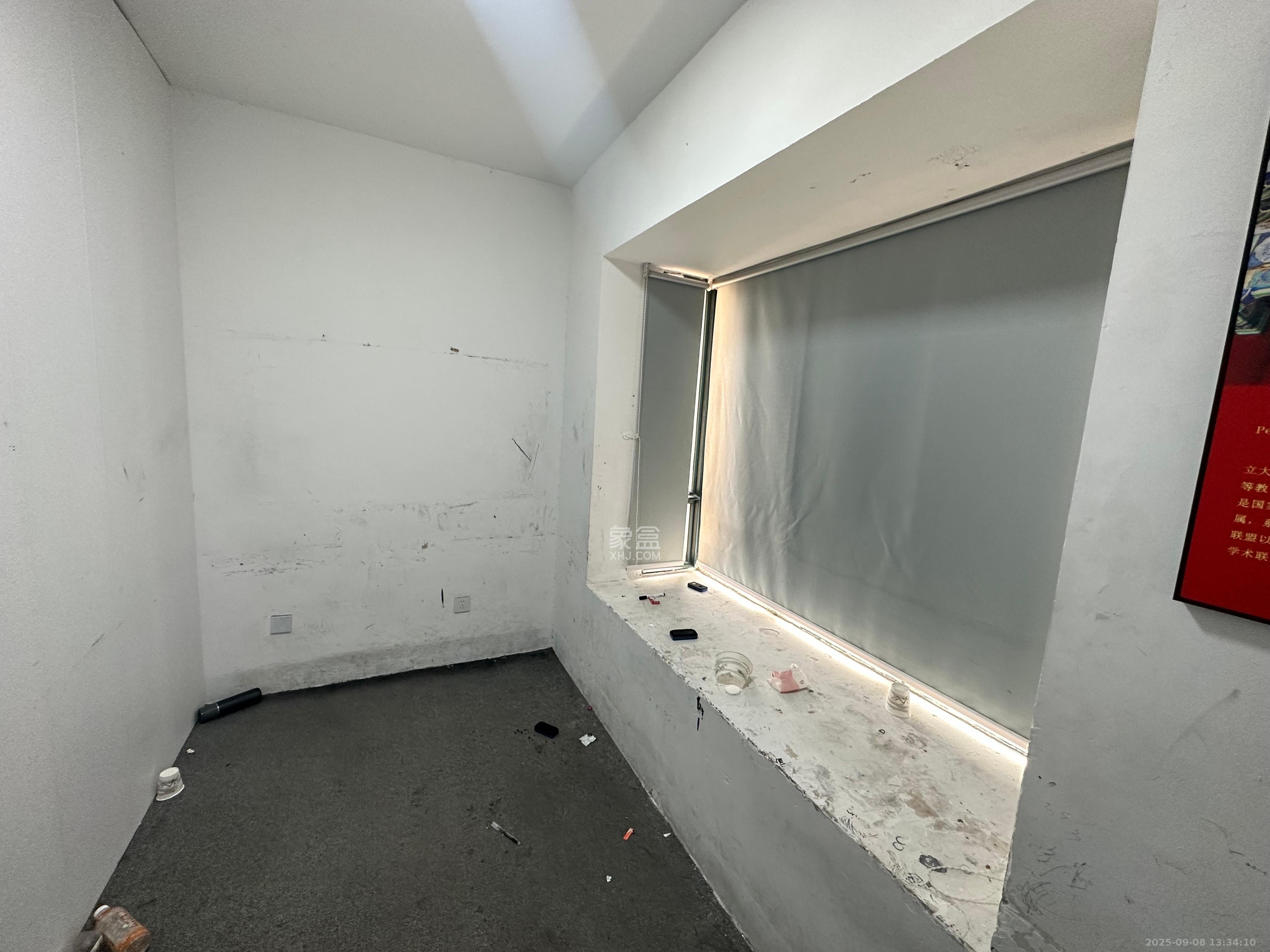 东玺门  4室1厅1卫    3000.0元/月室内图