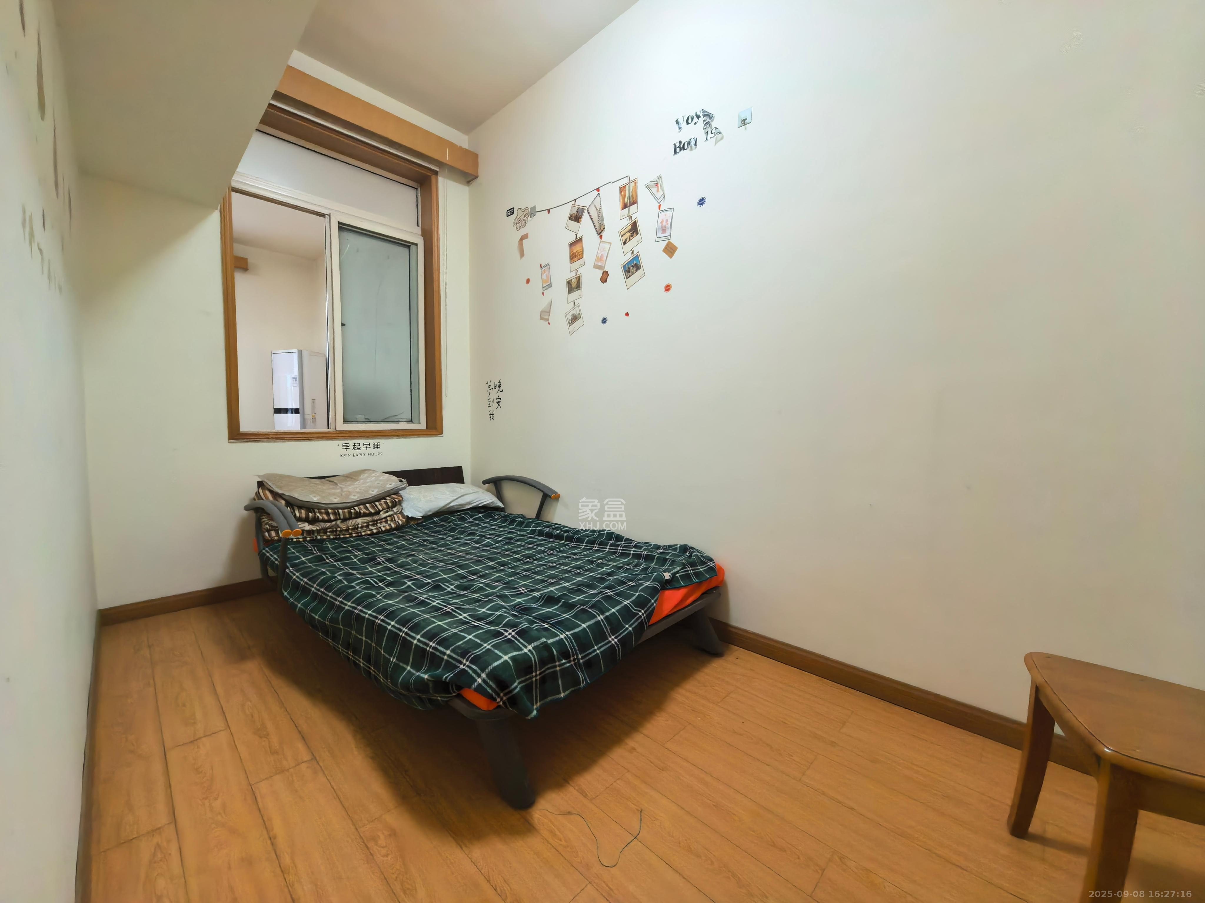 省水院宿舍 3室2厅1卫 2000.0元/月 省水院宿舍 3室2厅1卫 2000.0元/月室内图