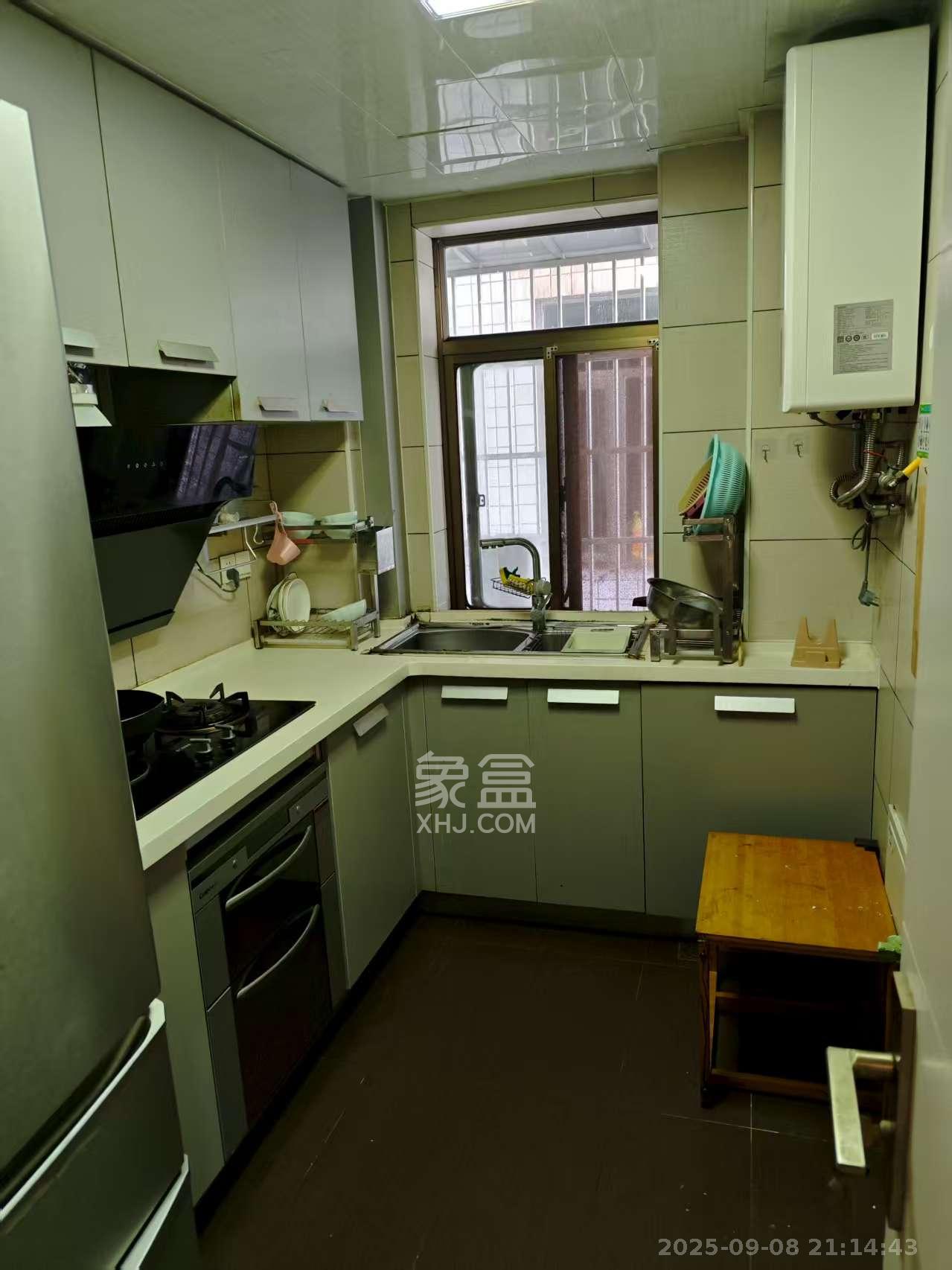 佳天雅苑  3室2厅1卫    2800.0元/月室内图