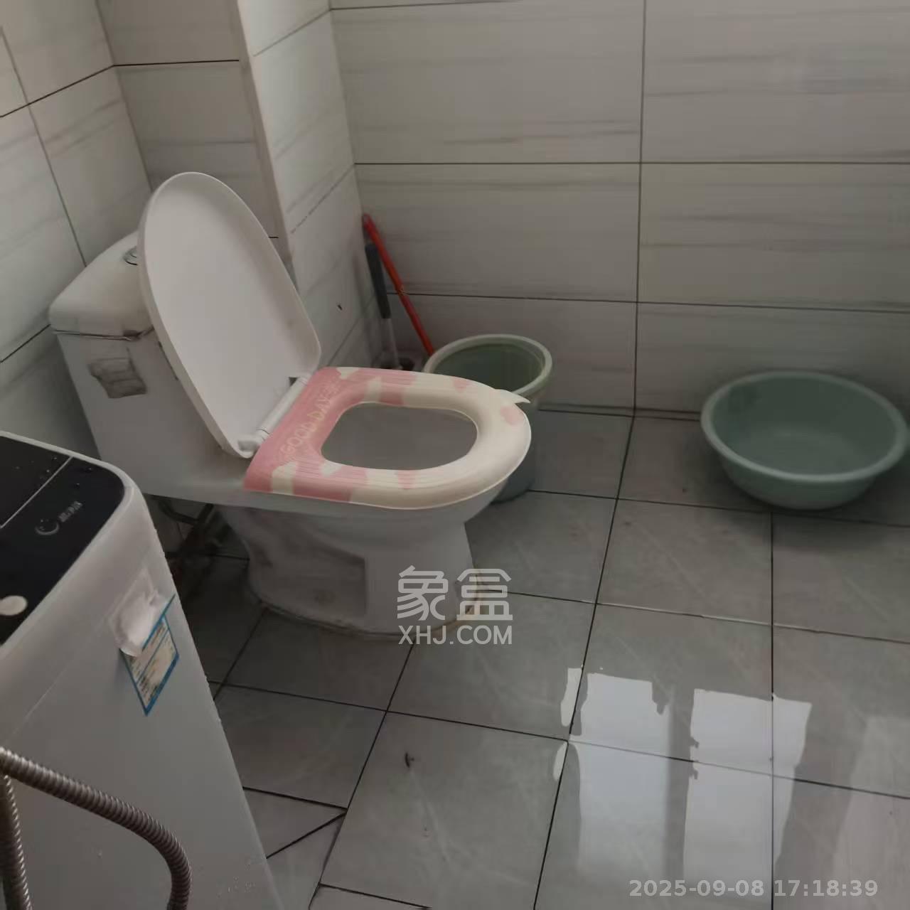 华龙家园(和泰家园) 1室0厅1卫 850.0元/月 华龙家园(和泰家园) 1室0厅1卫 850.0元/月室内图