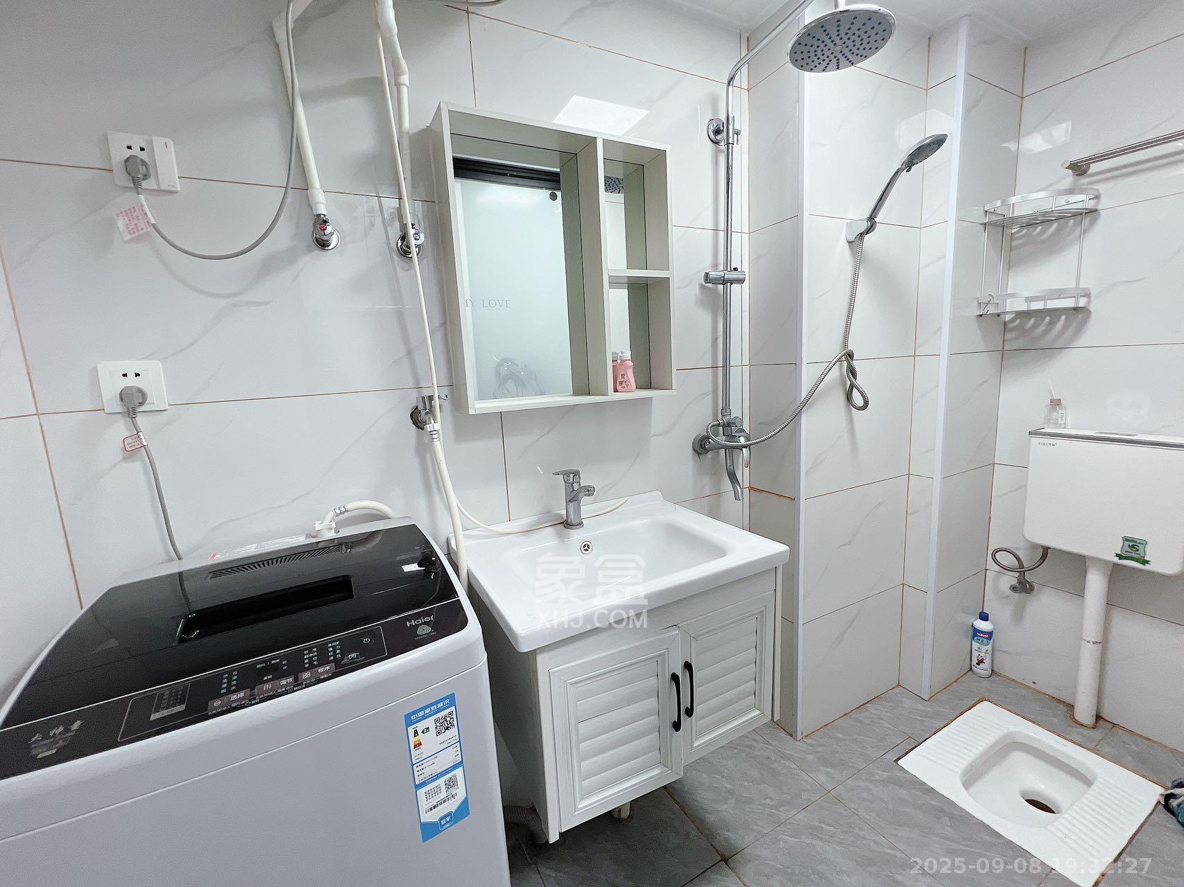 保利麓谷林语I区 1室1厅1卫 1400.0元/月 保利麓谷林语I区 1室1厅1卫 1400.0元/月室内图