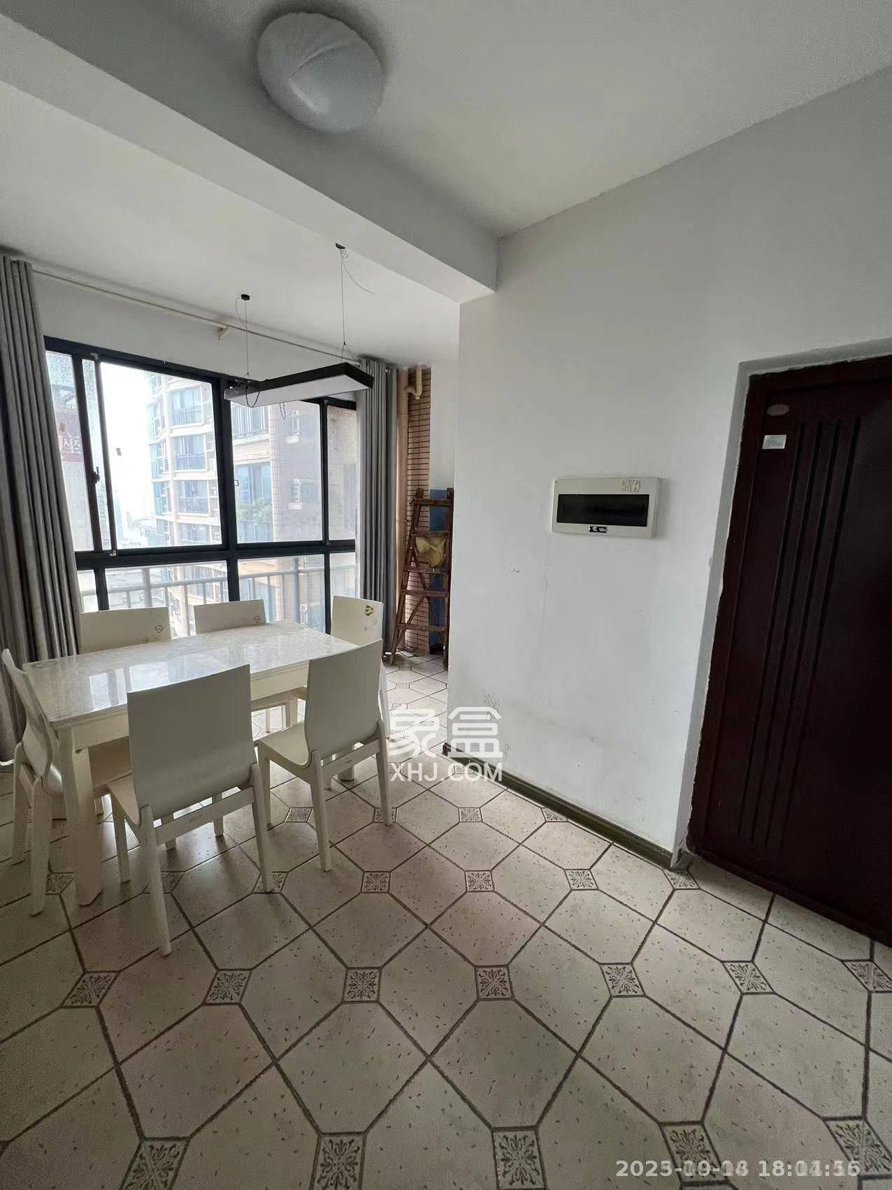 融圣国际  3室2厅2卫    2800.0元/月室内图