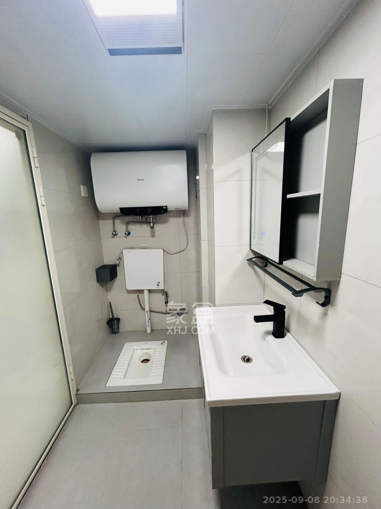 新城悦隽公园  2室2厅1卫    1700.0元/月 新城悦隽公园  2室2厅1卫    1700.0元/月室内图