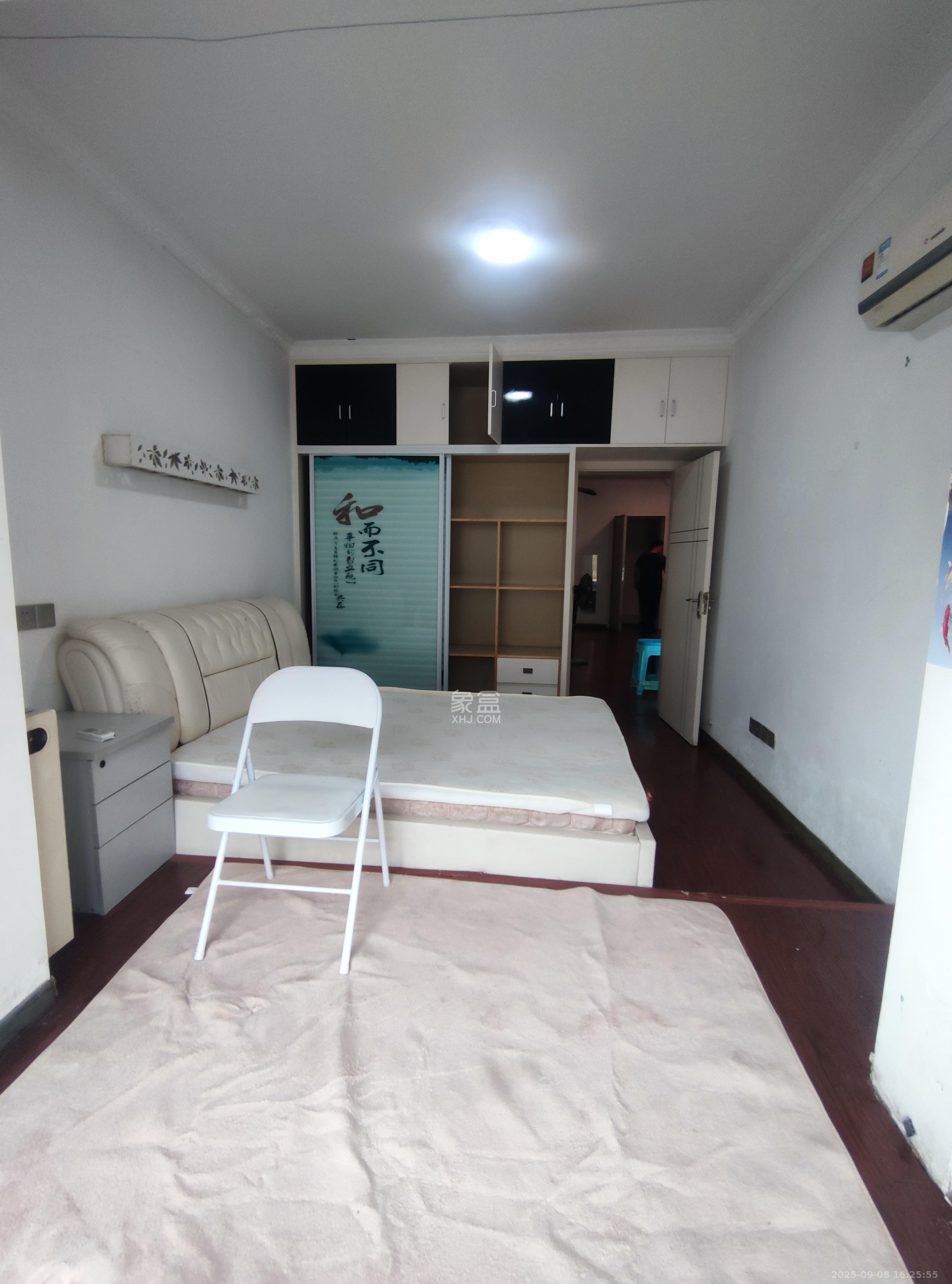怡海星城  1室1厅1卫   1250.00元/月室内图
