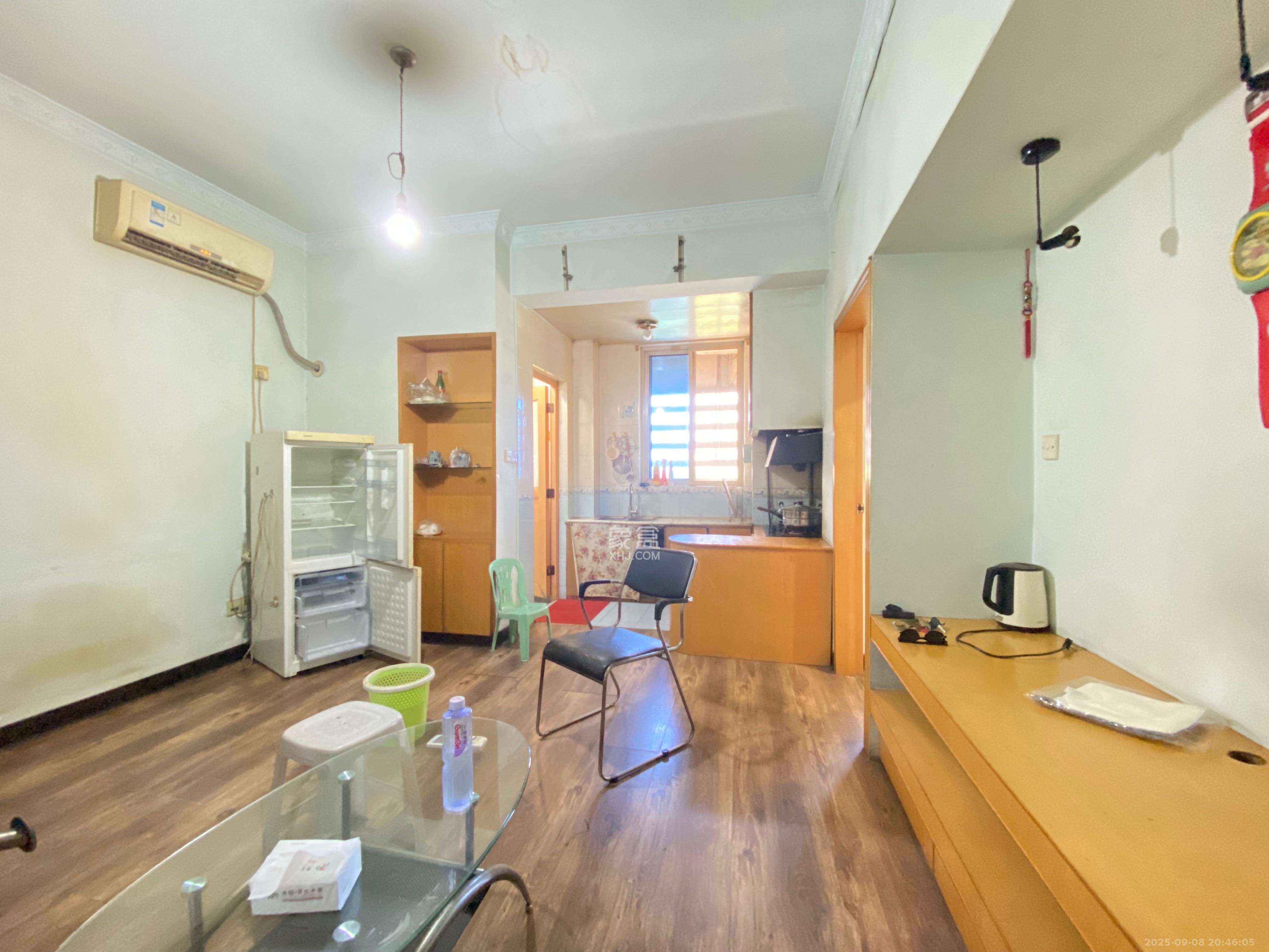 都市E站 1室1厅1卫 1200.0元/月 都市E站 1室1厅1卫 1200.0元/月室内图