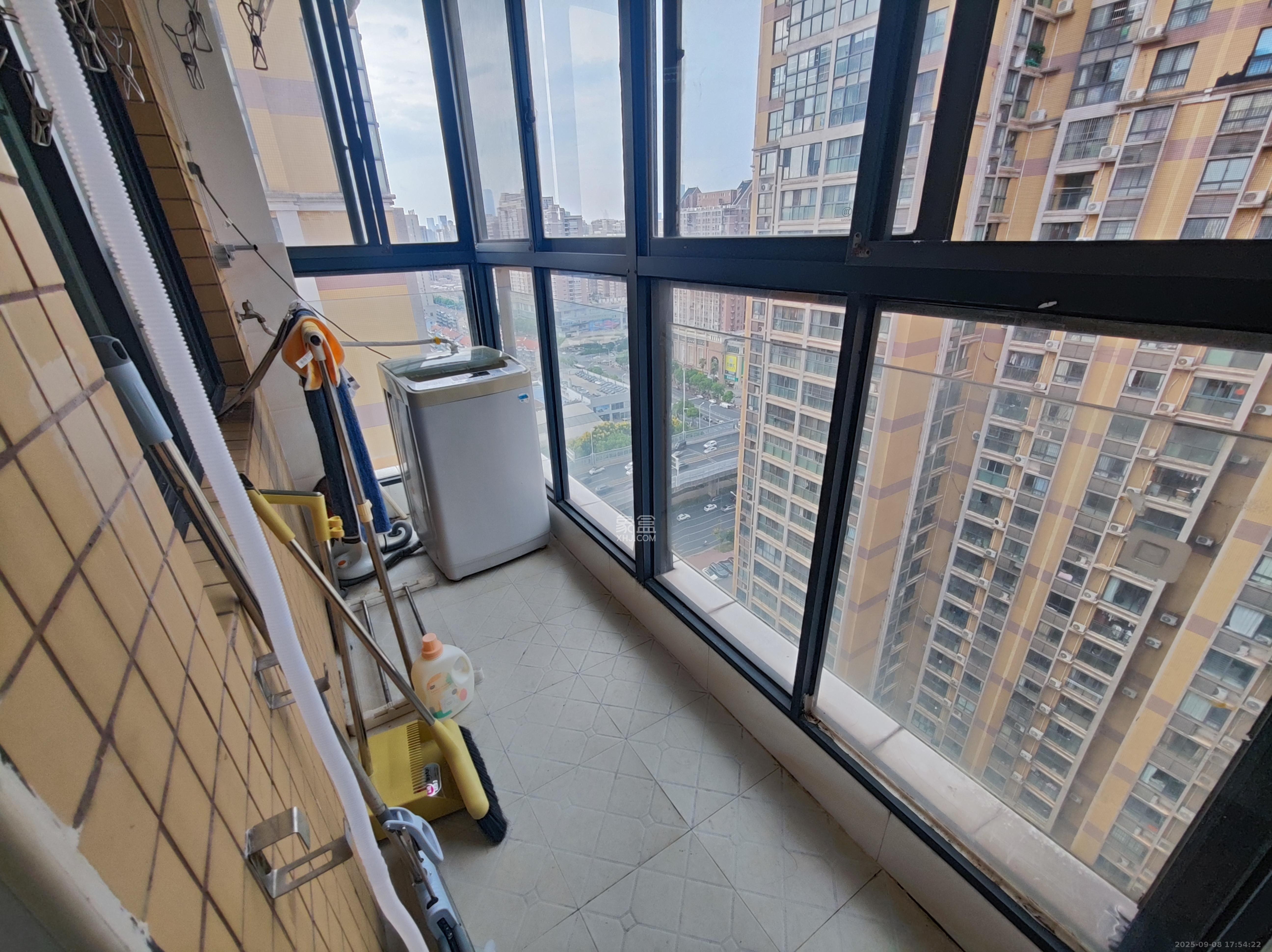 锦湘国际星城三期(锦绣苑) 2室1厅1卫 1800.0元/月 锦湘国际星城三期(锦绣苑) 2室1厅1卫 1800.0元/月室内图