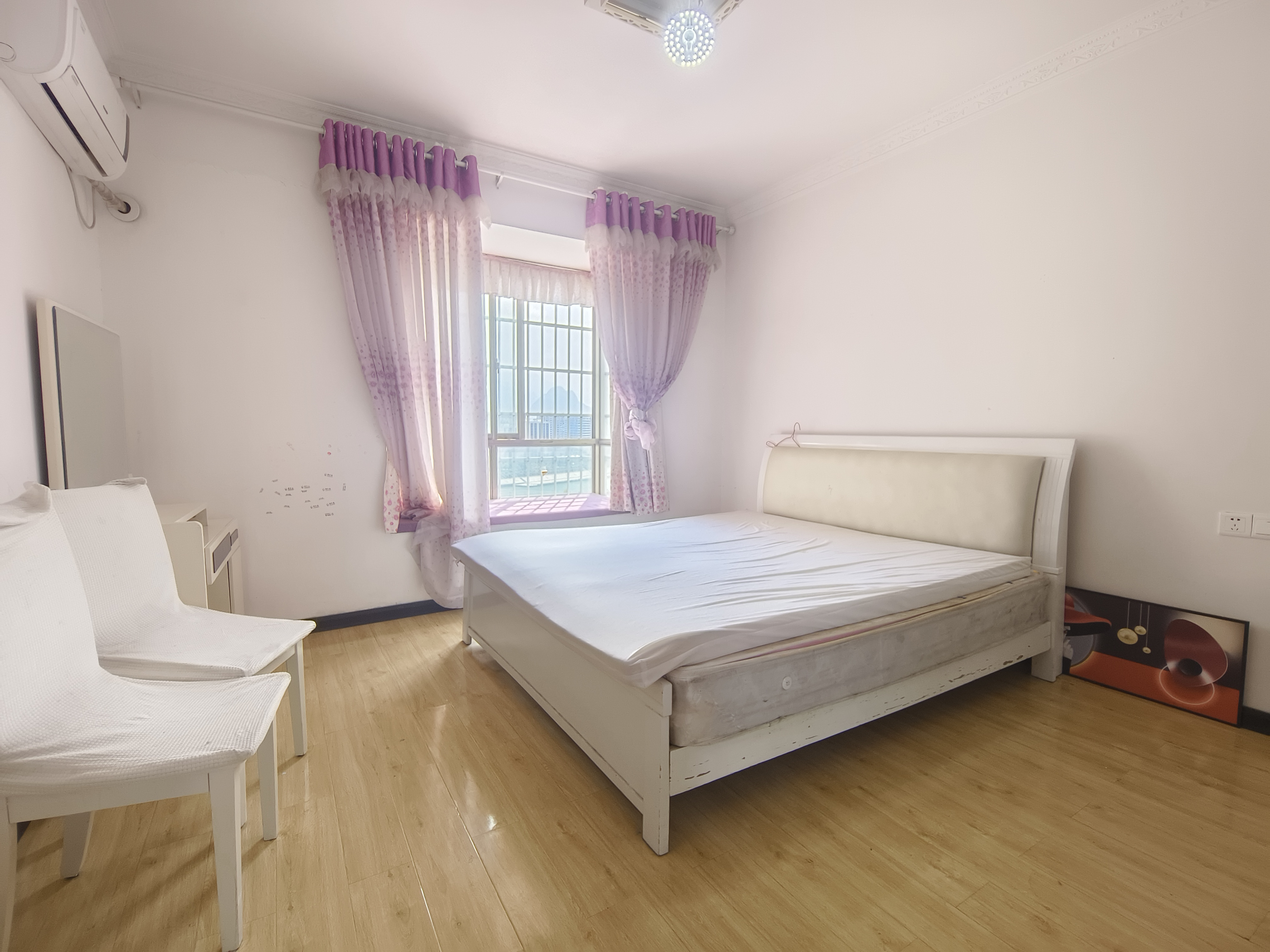 维港十字街  3室2厅2卫    2500.0元/月室内图