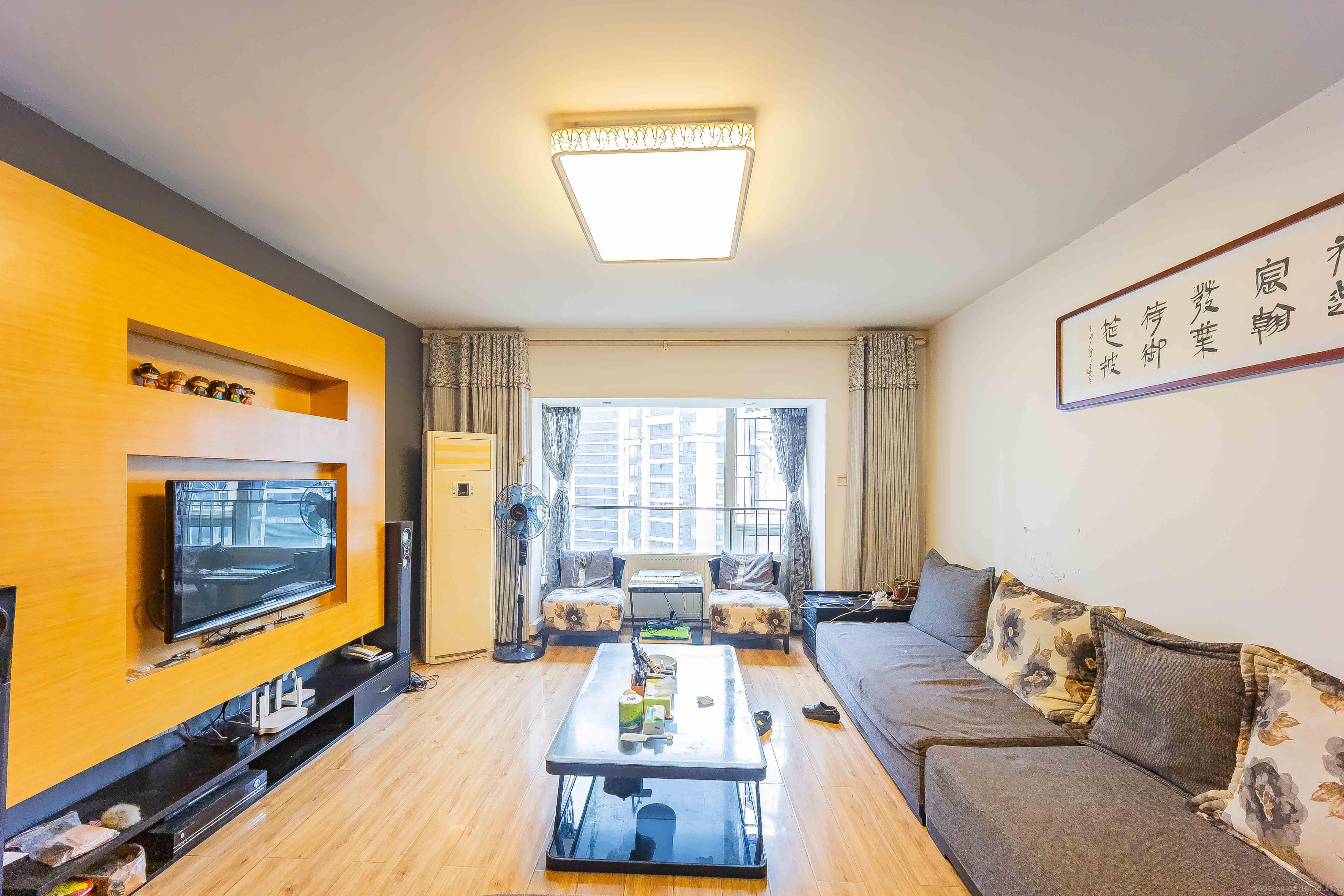 三重星都心 3室2厅2卫 3200.0元/月 三重星都心 3室2厅2卫 3200.0元/月室内图