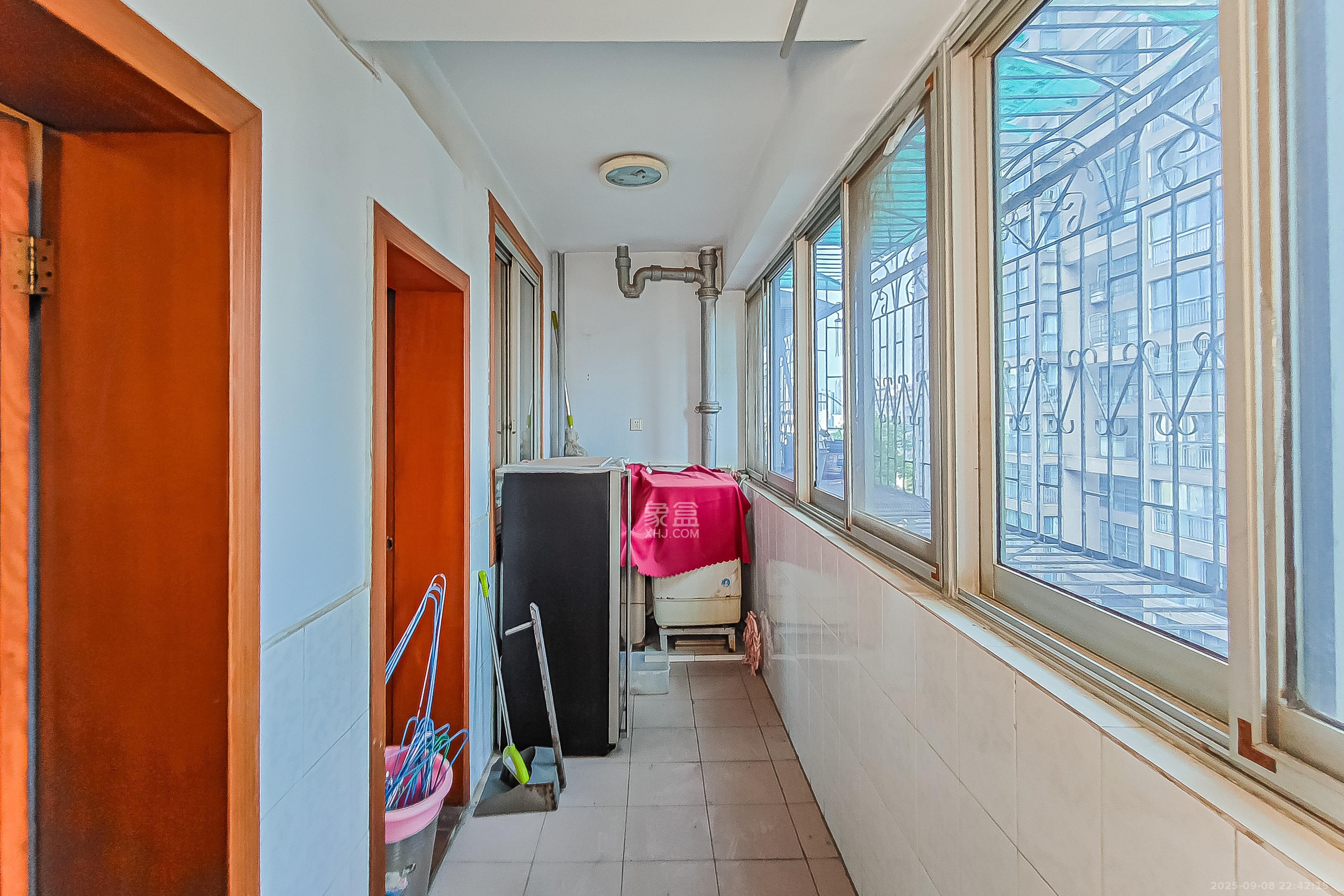 湘江航运宿舍  3室2厅1卫    48.8万 湘江航运宿舍  3室2厅1卫    48.8万阳台