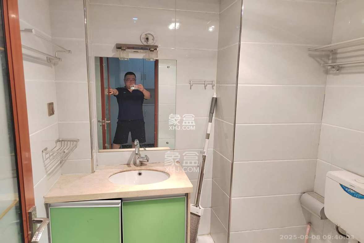 水岸世景 1室1厅1卫 1100.00元/月 水岸世景 1室1厅1卫 1100.00元/月室内图