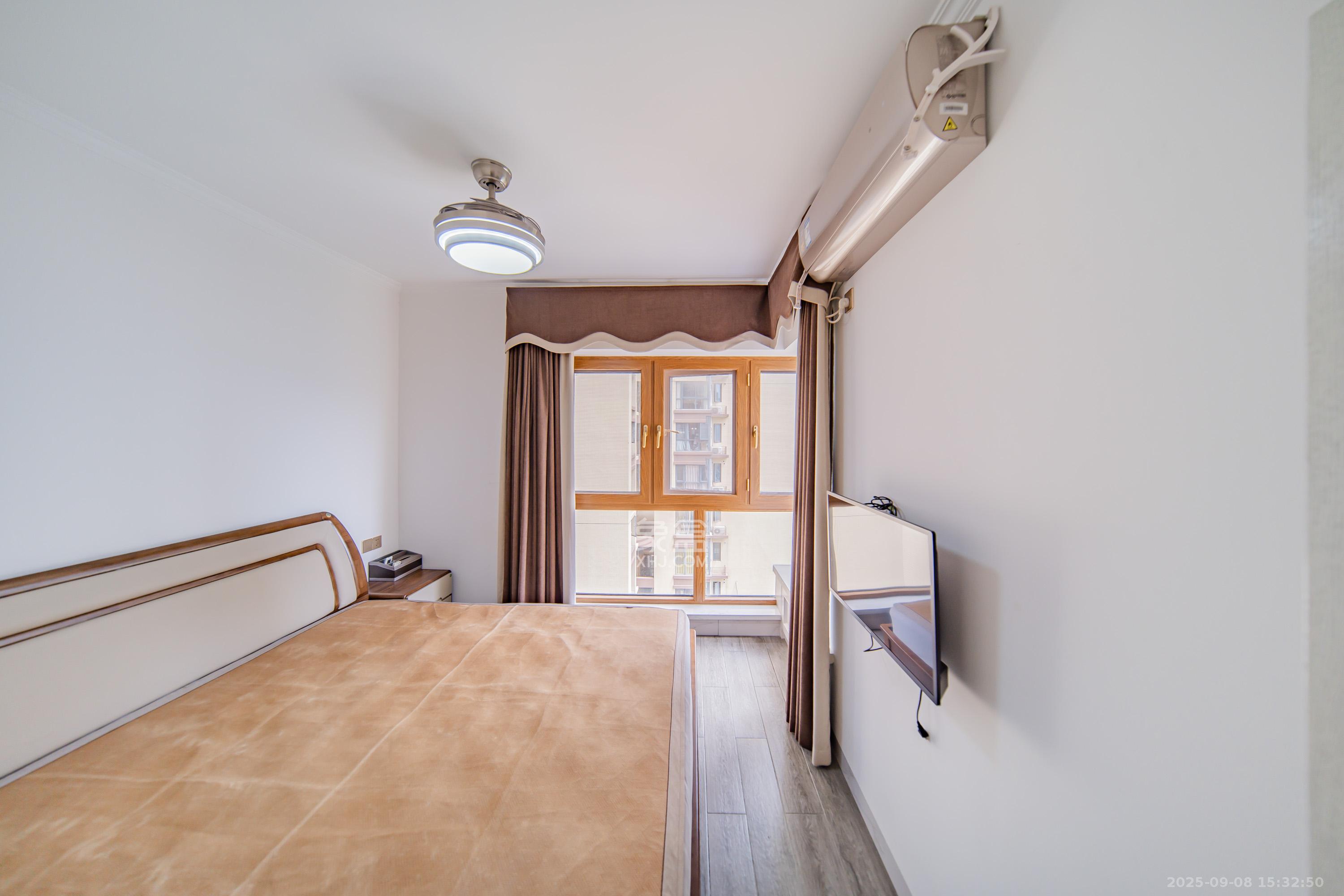 兰亭湾畔 3室2厅2卫 125.0万 兰亭湾畔 3室2厅2卫 125.0万卧室