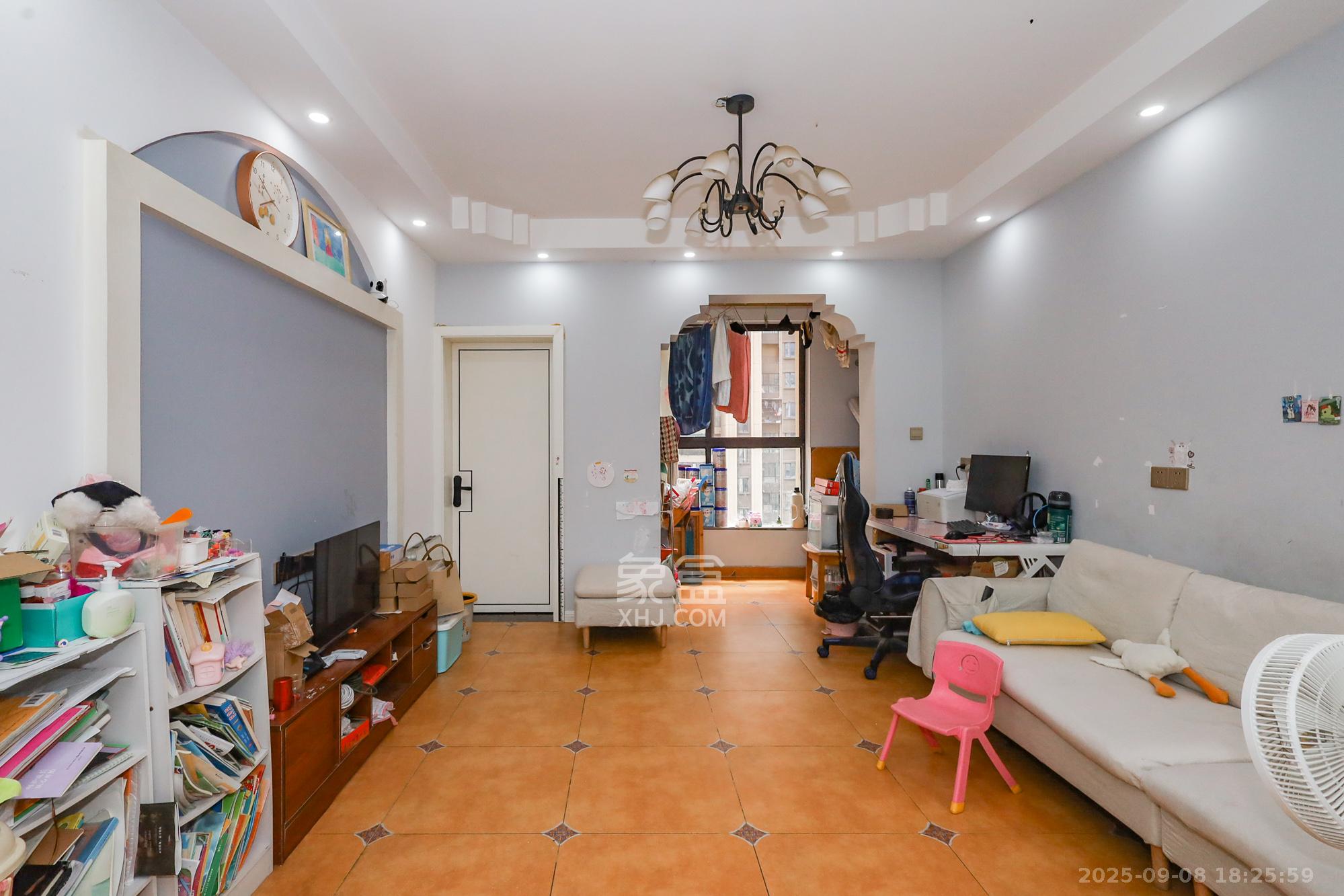 协信星澜汇 3室2厅1卫 96.5万 协信星澜汇 3室2厅1卫 96.5万客厅