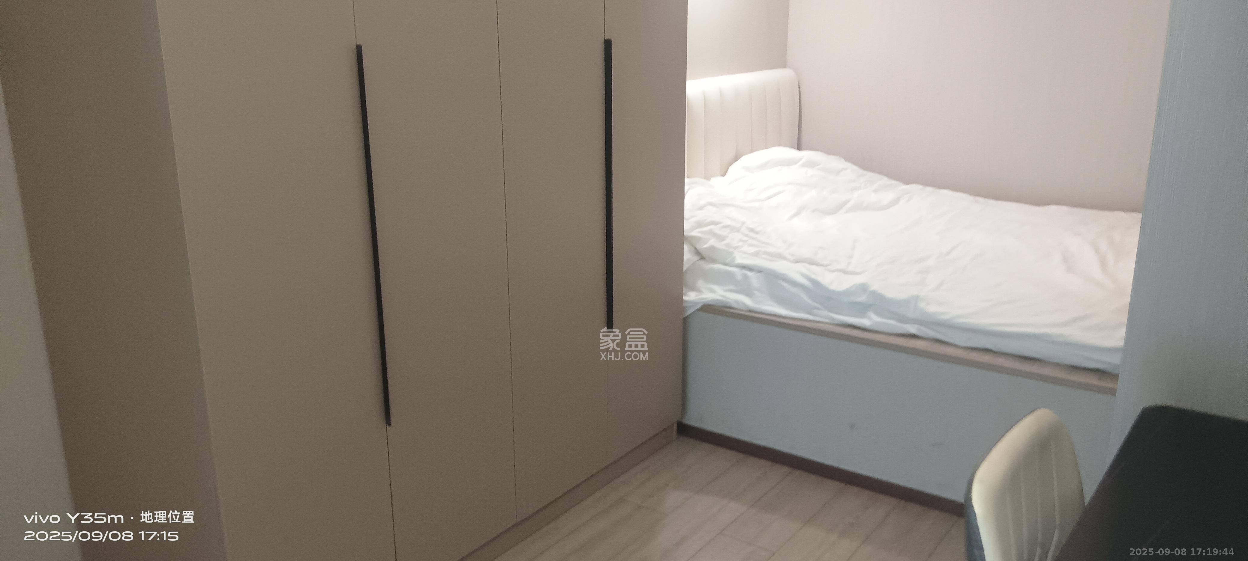 华远华时代  3室1厅1卫   4000.00元/月室内图