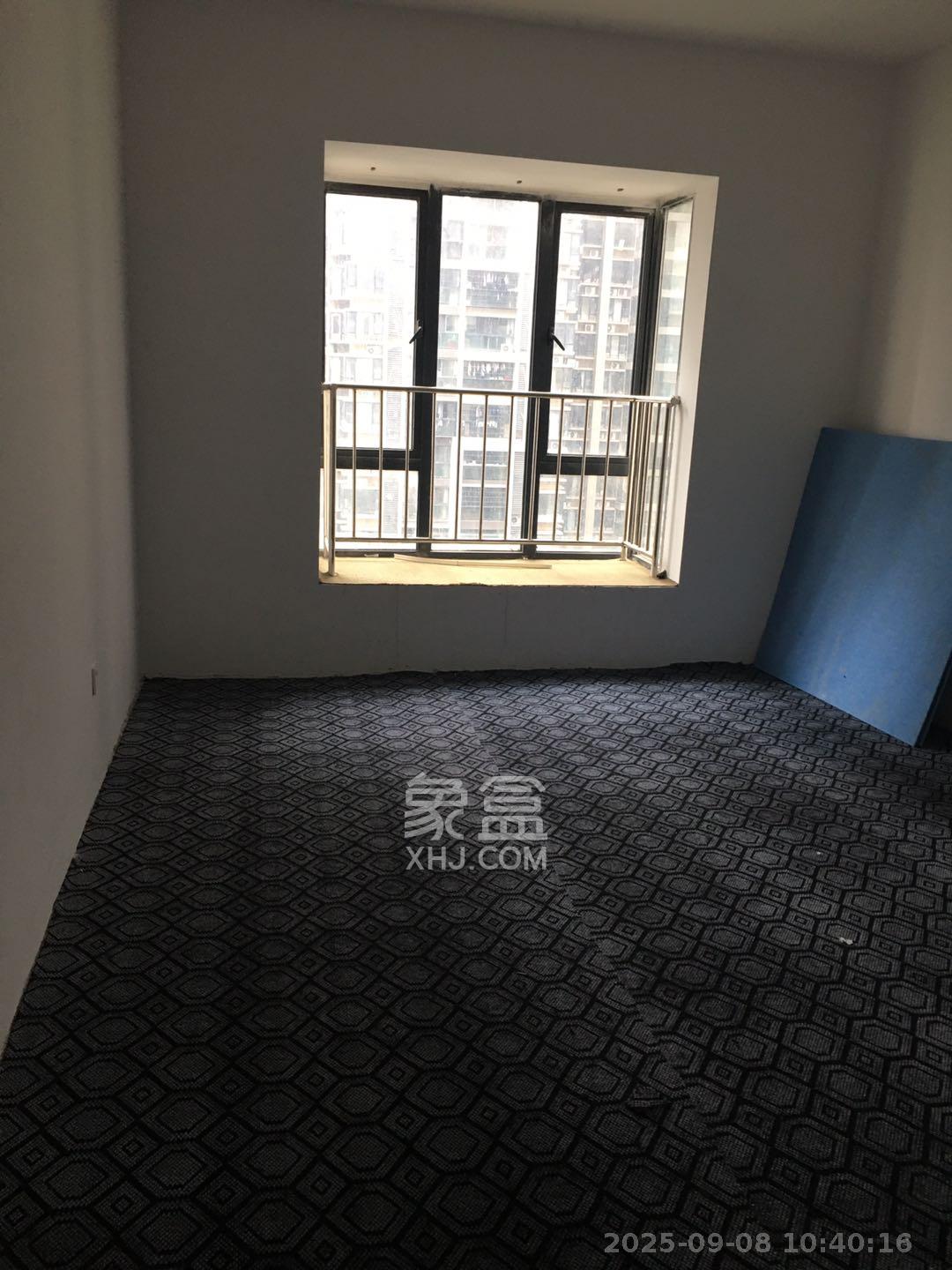 蓝山郡  5室2厅2卫    2200.0元/月 蓝山郡  5室2厅2卫    2200.0元/月