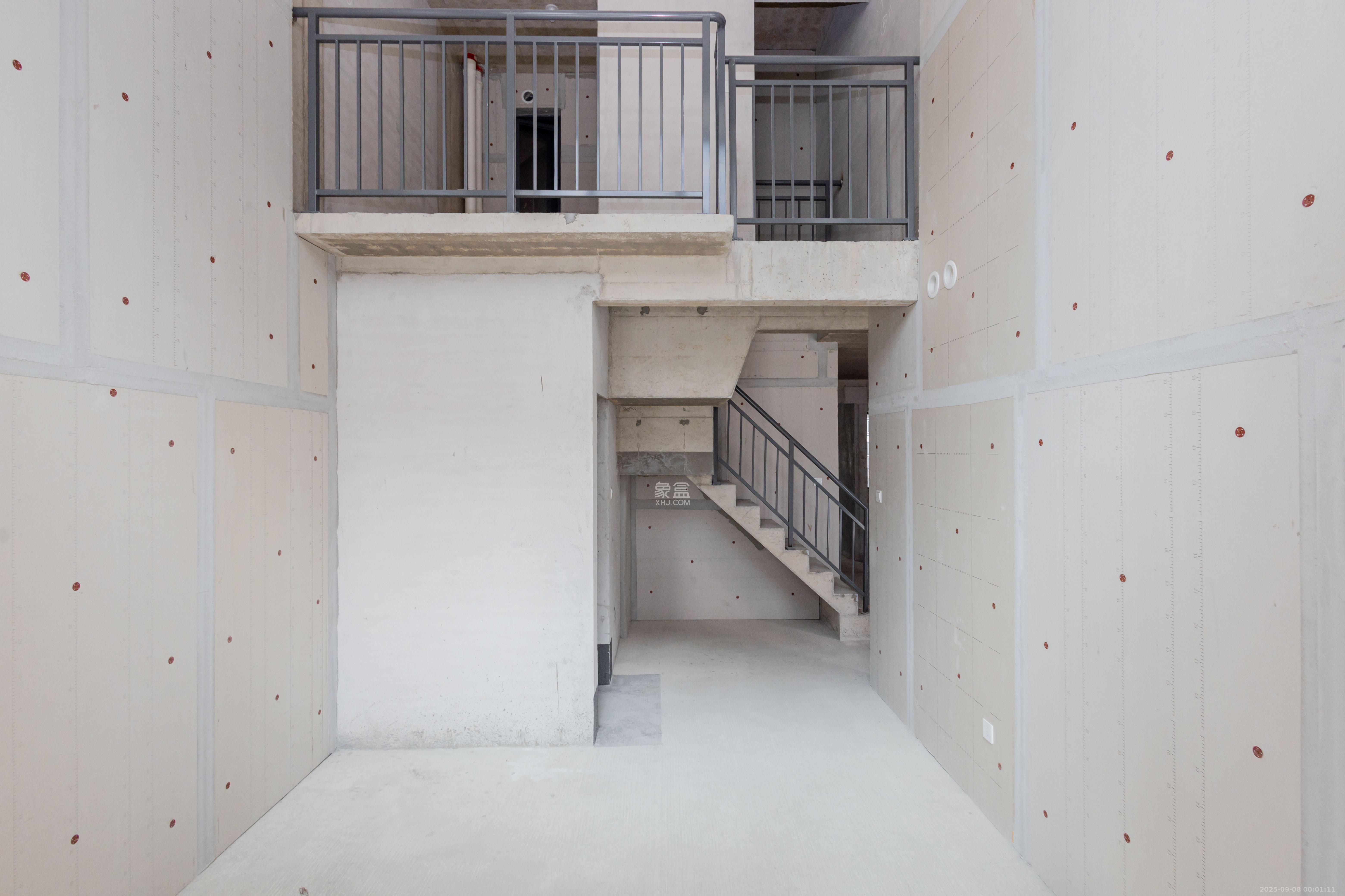 中建桃李九章  4室2厅3卫    186.0万 中建桃李九章  4室2厅3卫    186.0万卧室