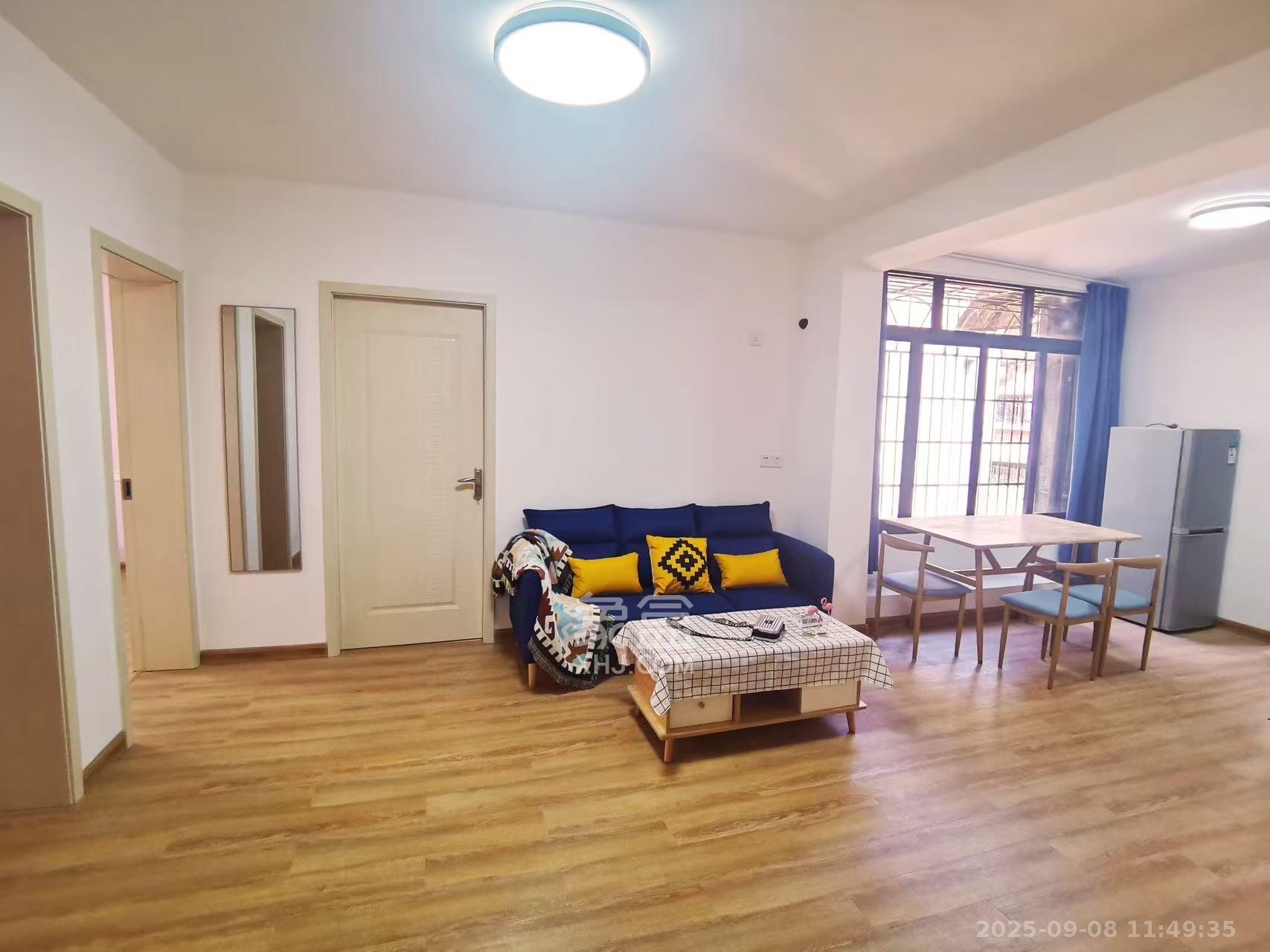 向韶村 3室2厅1卫 1800.0元/月 向韶村 3室2厅1卫 1800.0元/月室内图