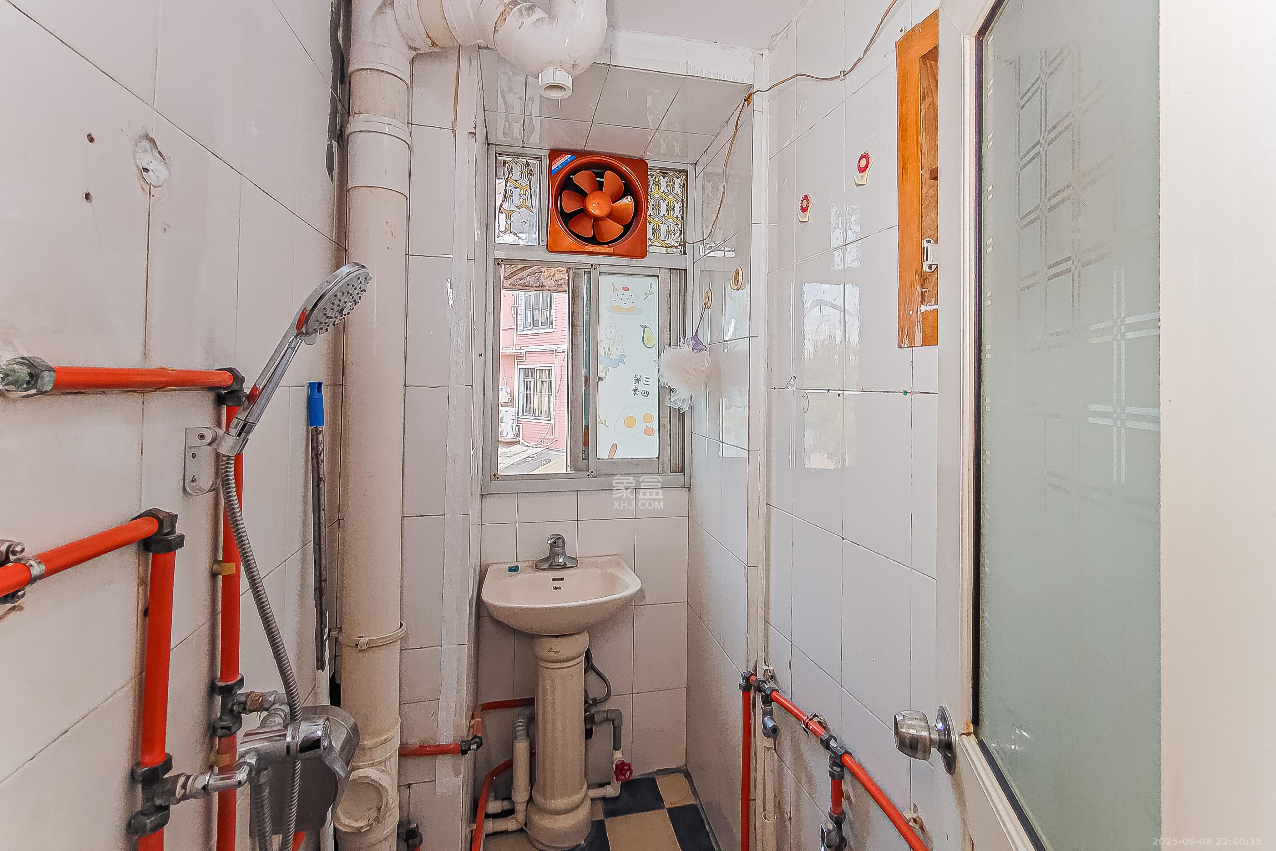 造化塘 3室1厅1卫 60.0万 造化塘 3室1厅1卫 60.0万卫生间