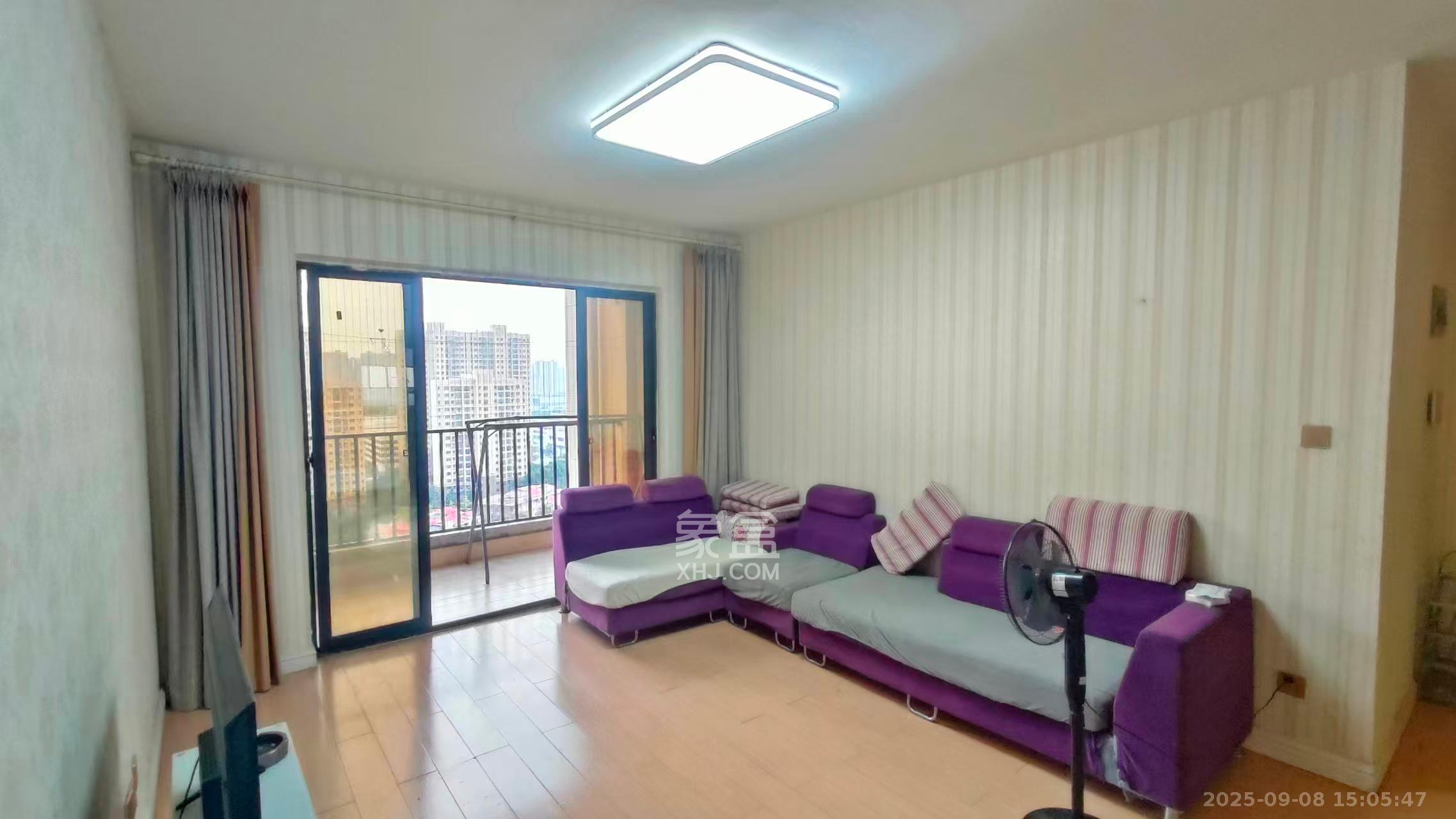 深业睿城 3室2厅2卫 2100.0元/月 深业睿城 3室2厅2卫 2100.0元/月室内图