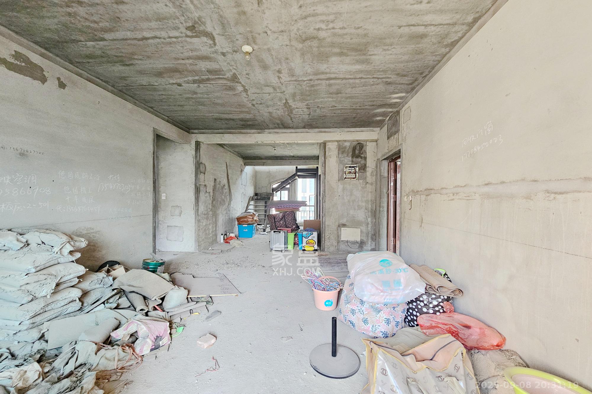 明昇壹城(明昇时代广场)一期  6室2厅4卫    388.0万 明昇壹城(明昇时代广场)一期  6室2厅4卫    388.0万