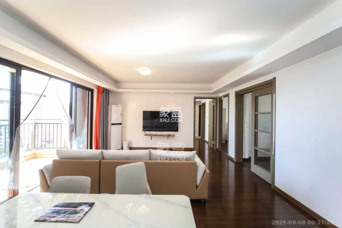 万科金域蓝湾 4室2厅2卫 3500.0元/月 万科金域蓝湾 4室2厅2卫 3500.0元/月室内图