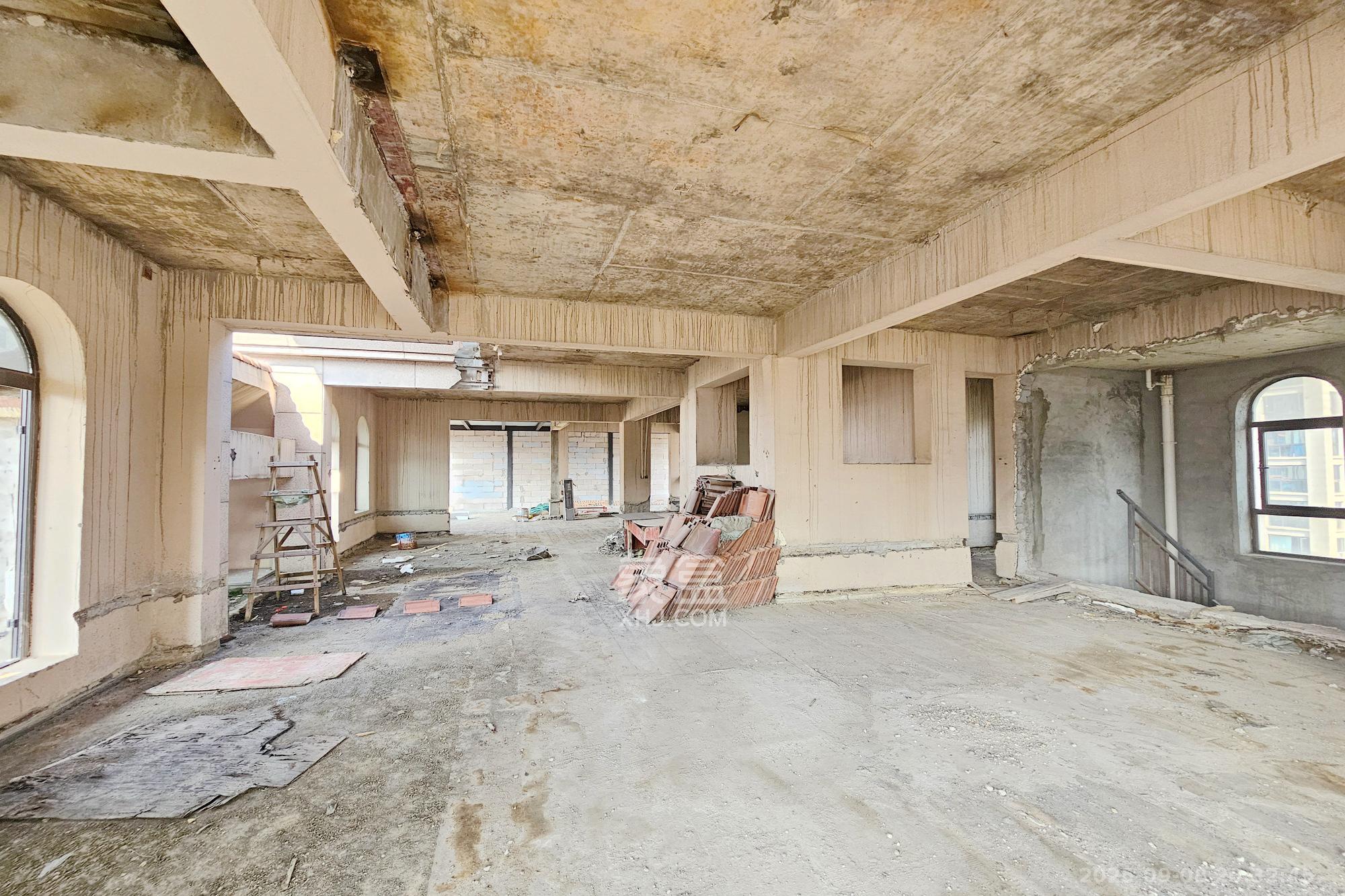 明昇壹城(明昇时代广场)一期 6室2厅4卫 408.00万 明昇壹城(明昇时代广场)一期 6室2厅4卫 408.00万其他