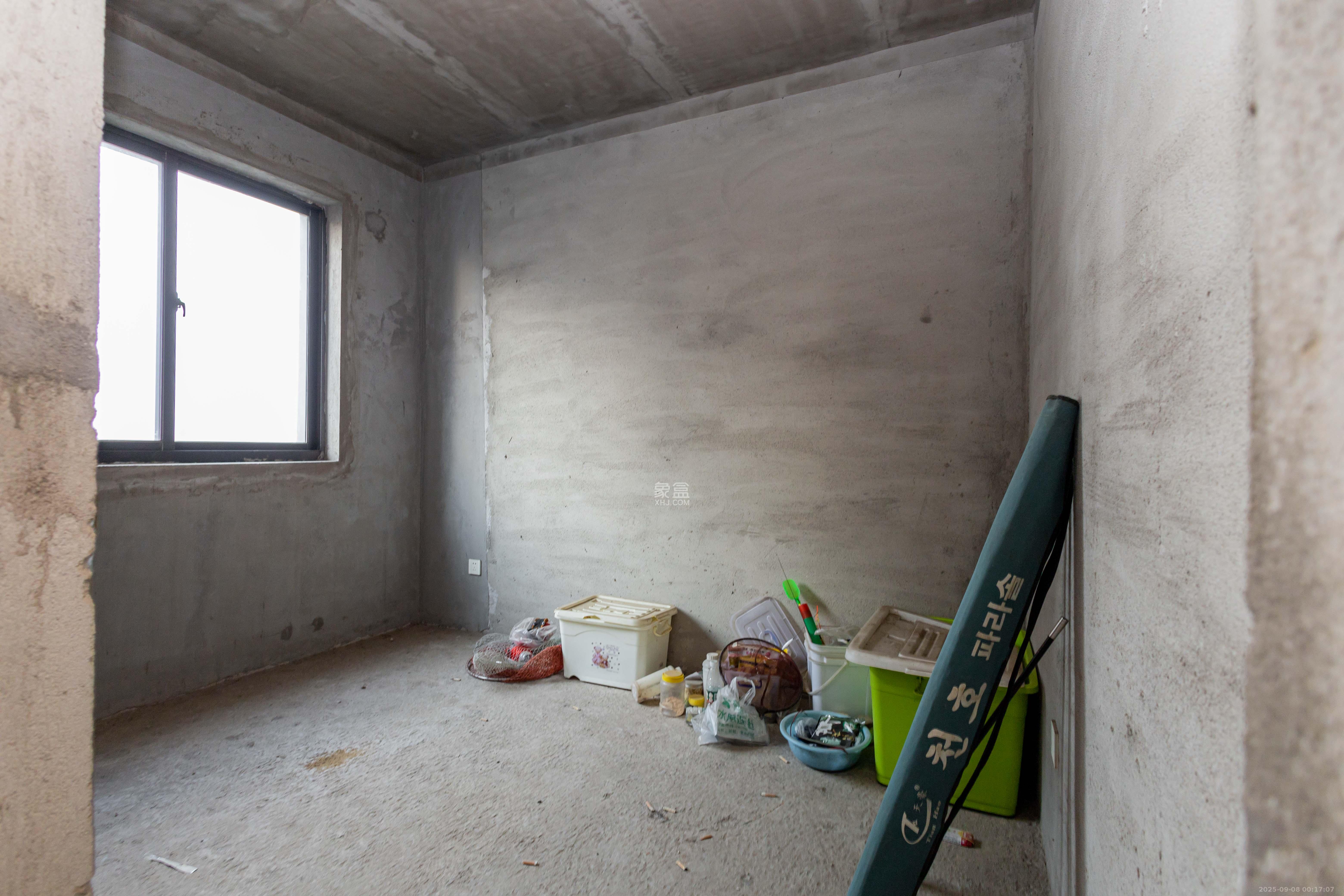 康桥长郡 4室2厅2卫 59.8万 康桥长郡 4室2厅2卫 59.8万卧室