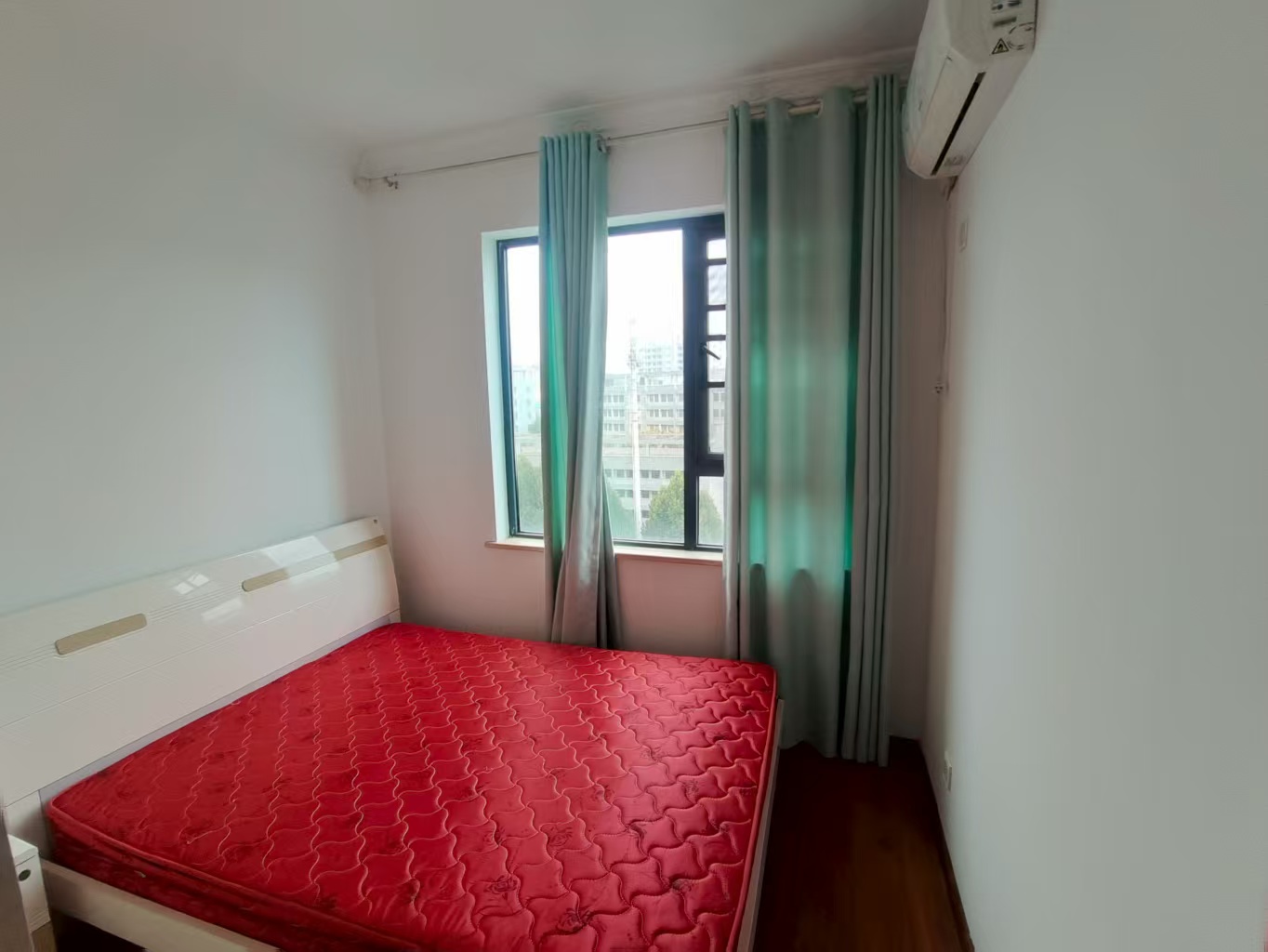 百弘学府城  3室2厅2卫    1400.0元/月 百弘学府城  3室2厅2卫    1400.0元/月室内图