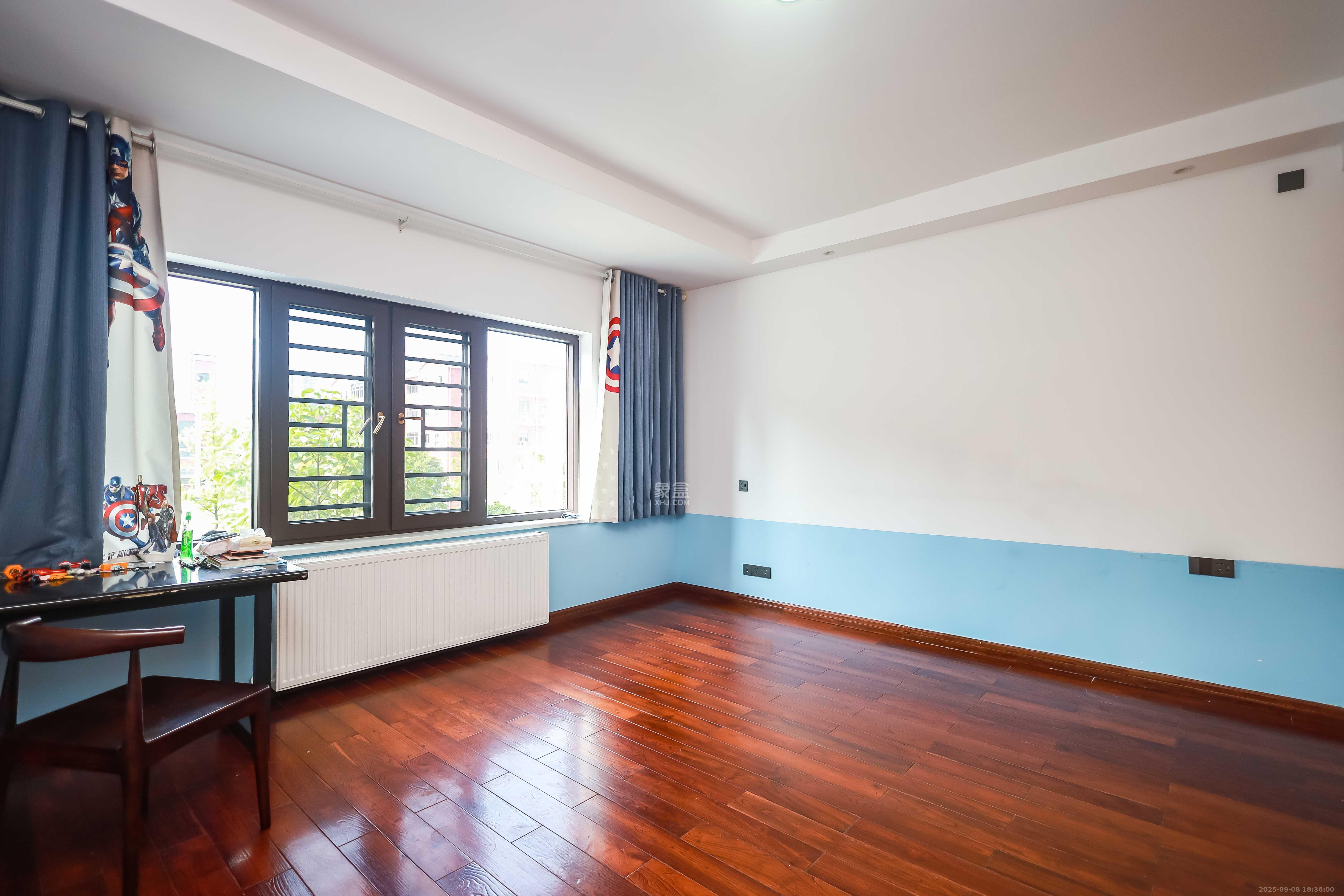 奥克斯缔壹城  4室2厅3卫    478.0万卧室