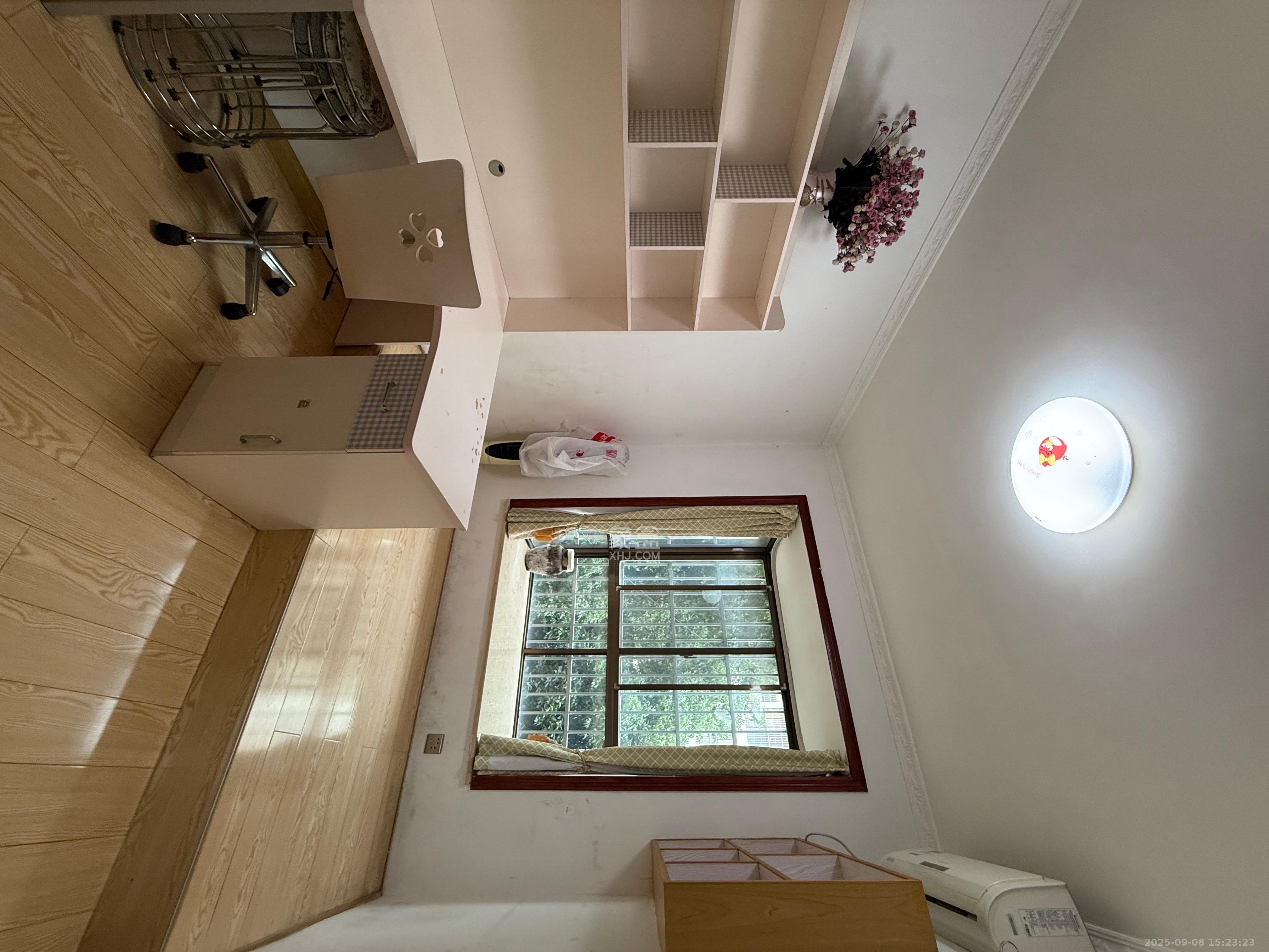 东岸锦城(东方人家)  3室2厅2卫   2200.00元/月室内图
