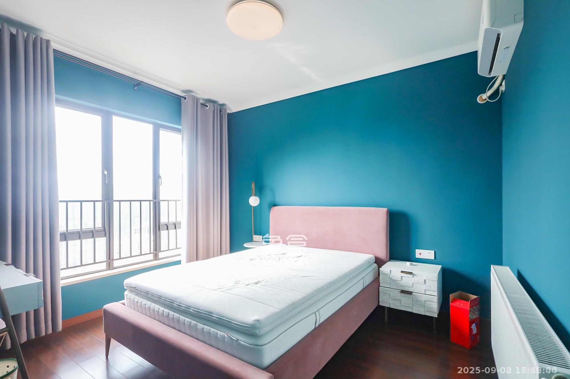 万科里金域国际  3室2厅1卫    4200.0元/月 万科里金域国际  3室2厅1卫    4200.0元/月室内图